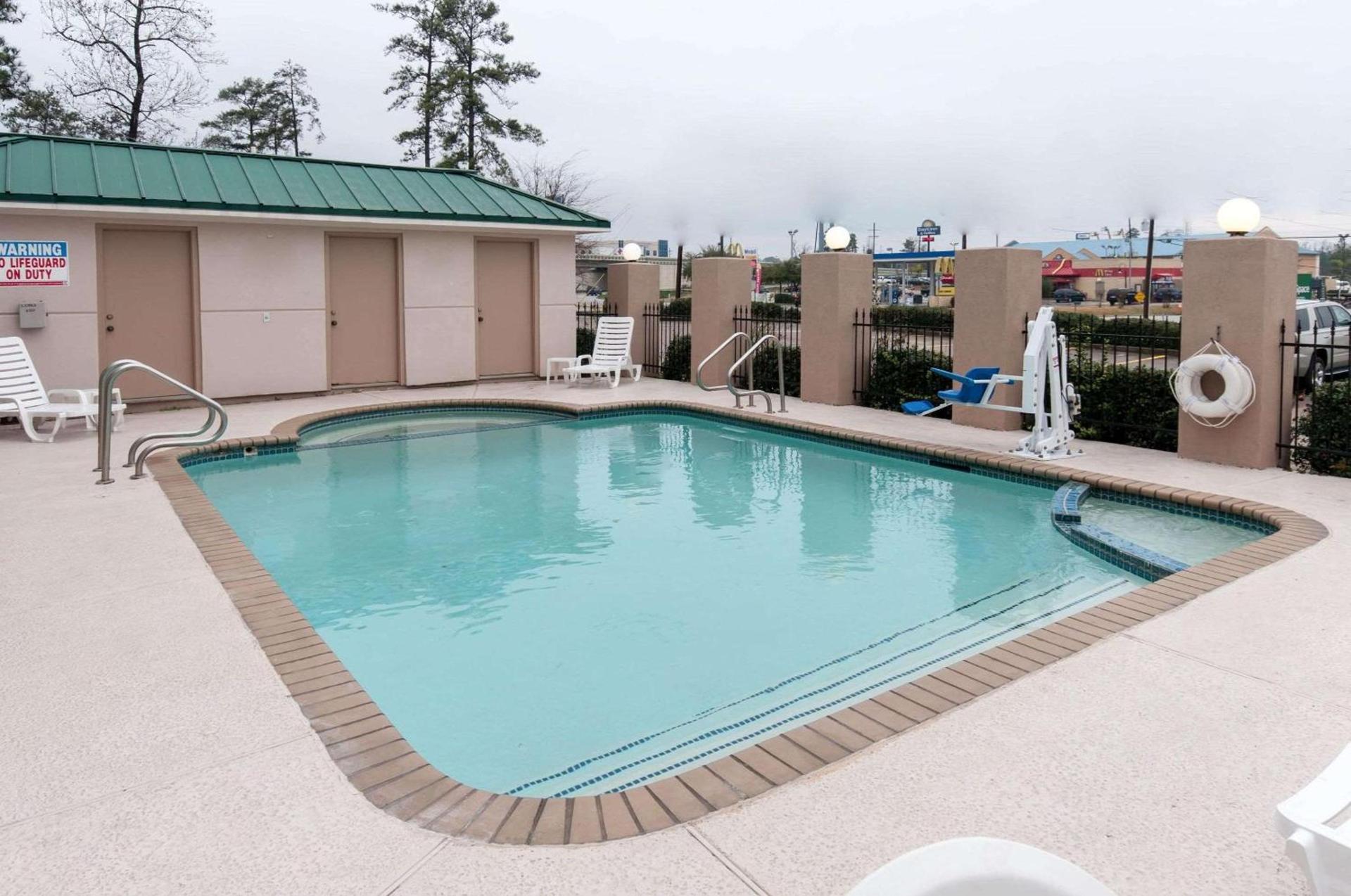 Comfort Inn North Conroe photo 29