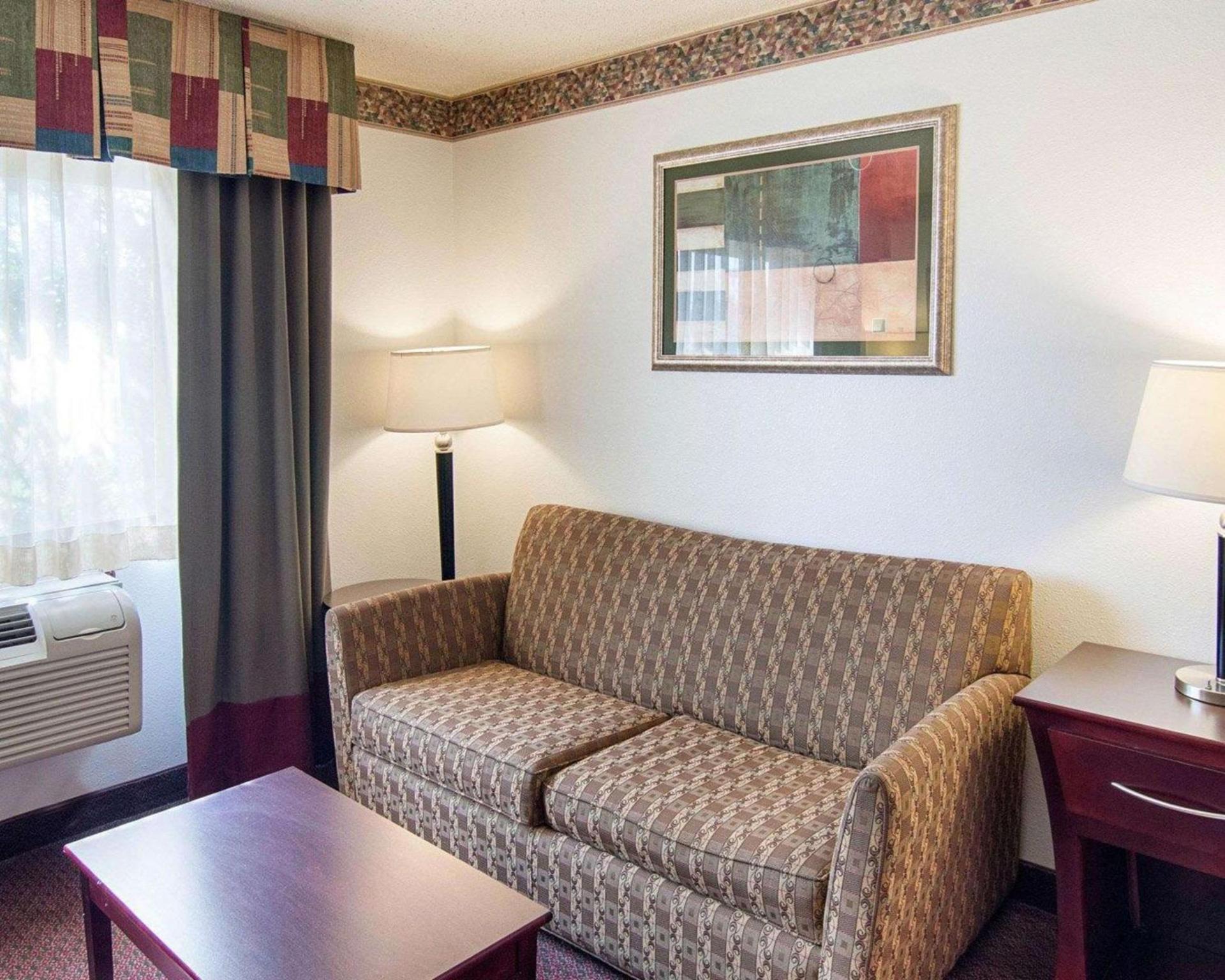 Quality Inn photo 19