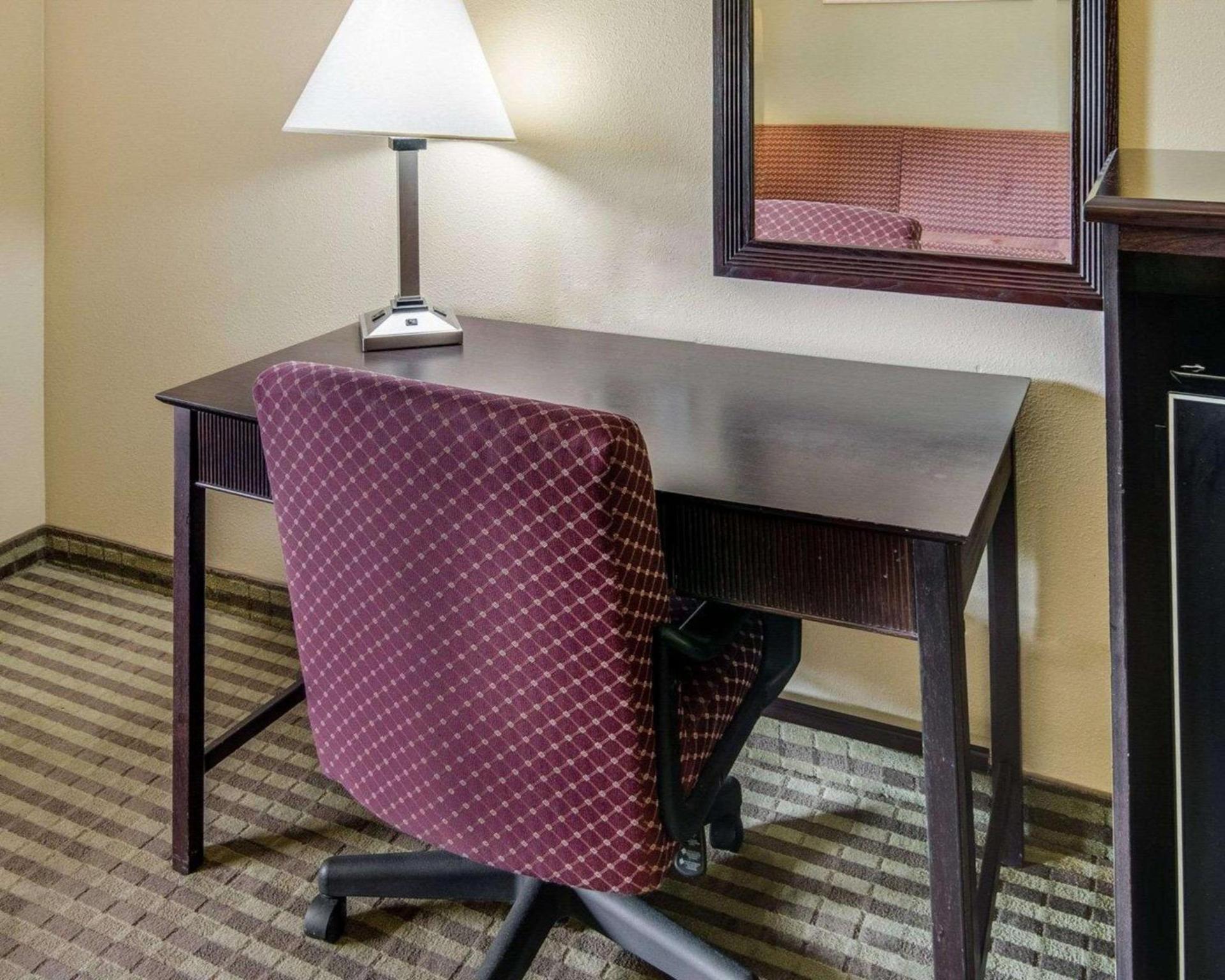 Quality Inn Mt Pleasant photo 10