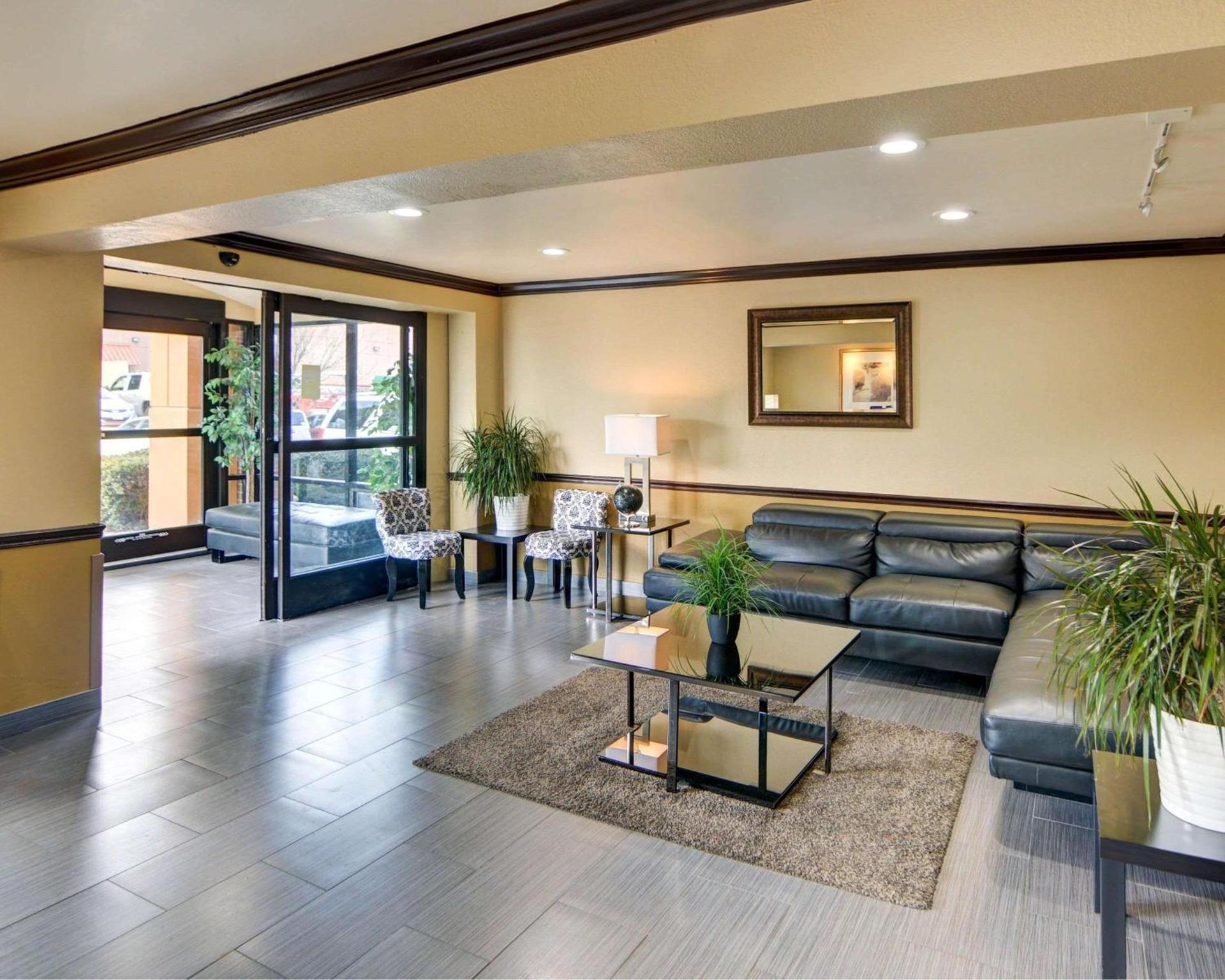 Quality Inn DFW Airport North photo 7