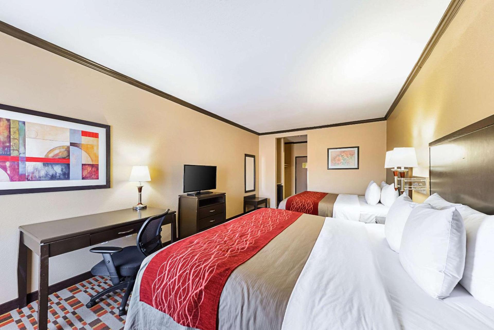 Quality Inn & Suites Lubbock South photo 14