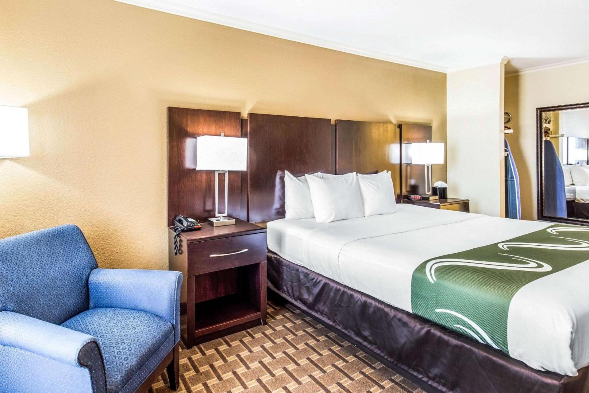 Quality Inn & Suites photo 18
