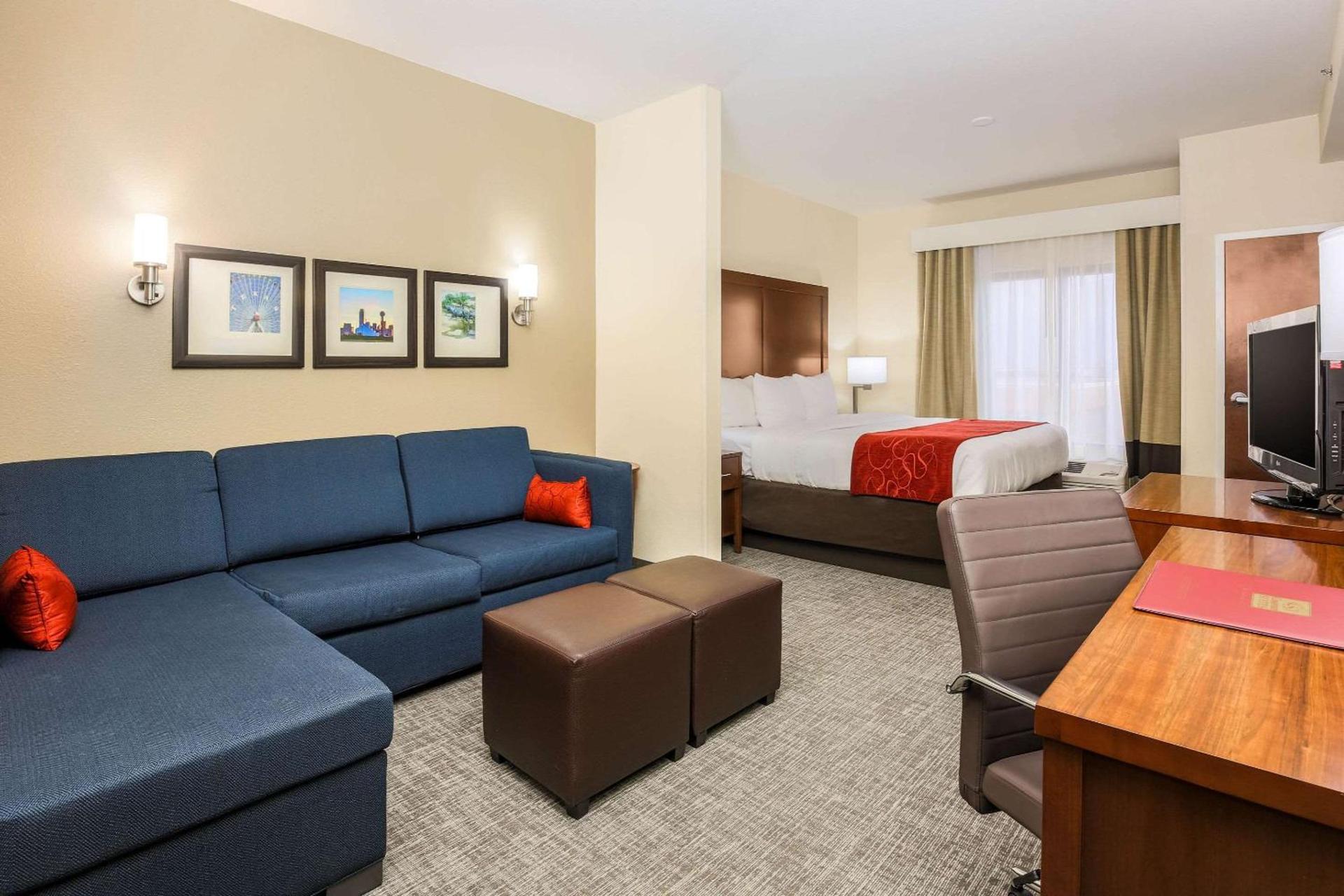 Comfort Suites DFW N-Grapevine photo 6