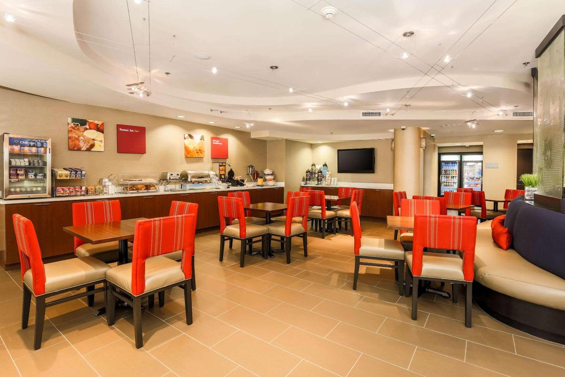 Comfort Suites DFW N-Grapevine photo 18