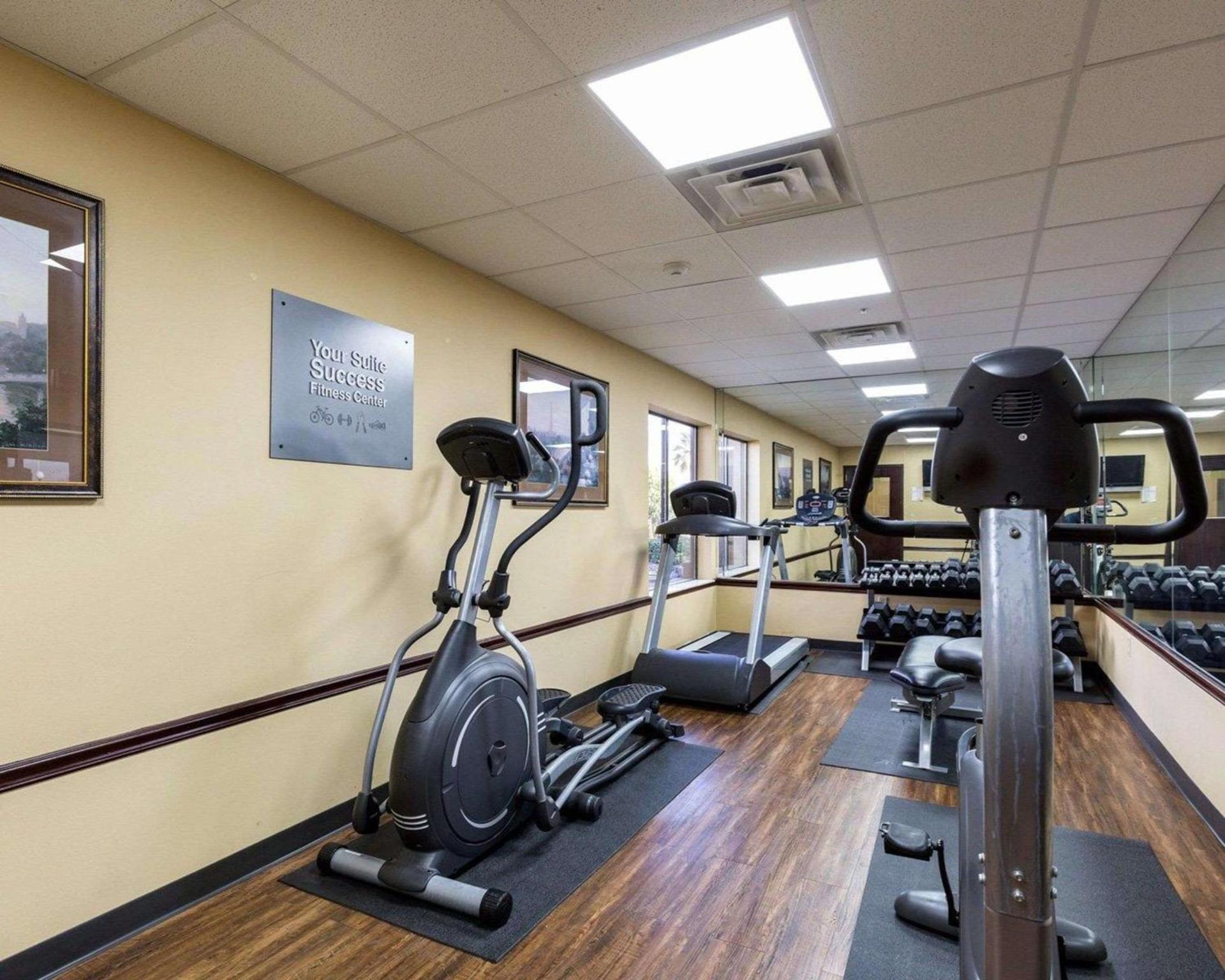 Comfort Suites Lake Jackson Clute photo 21