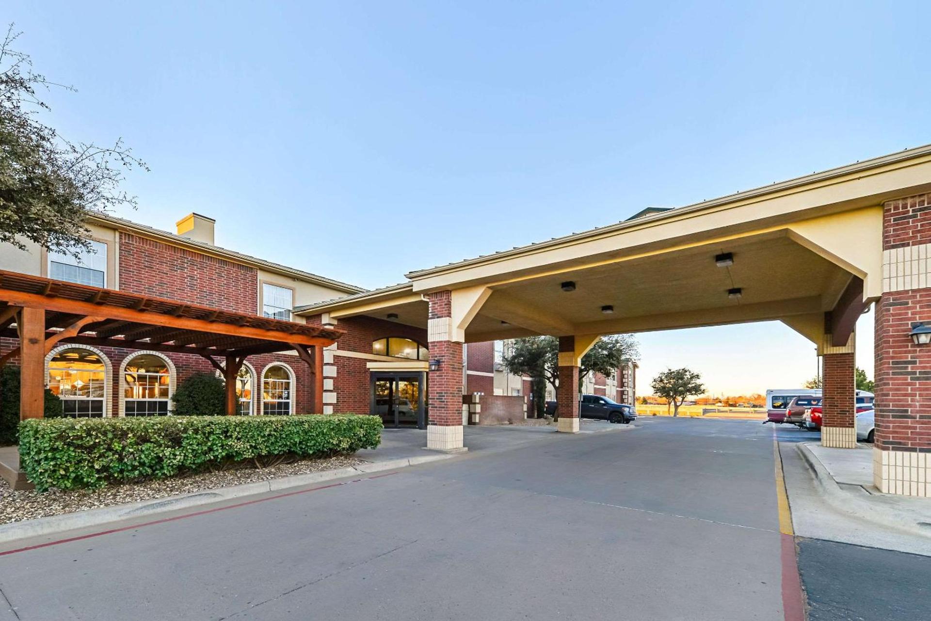 Quality Inn & Suites Lubbock South photo 1