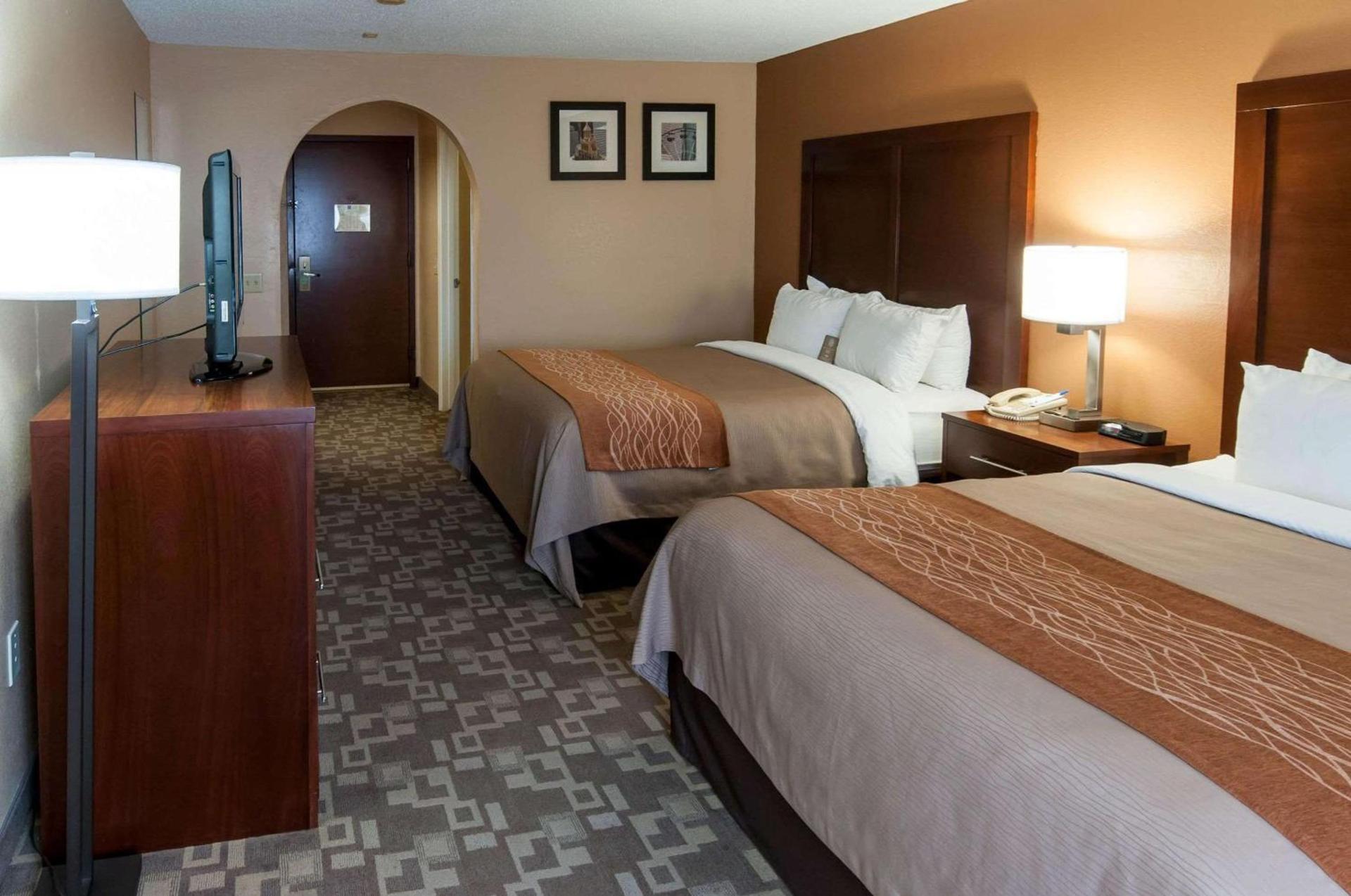 Comfort Inn North Conroe photo 14