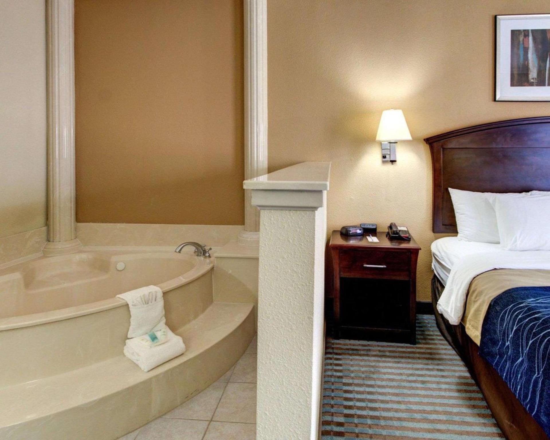 Comfort Inn Corsicana East photo 3
