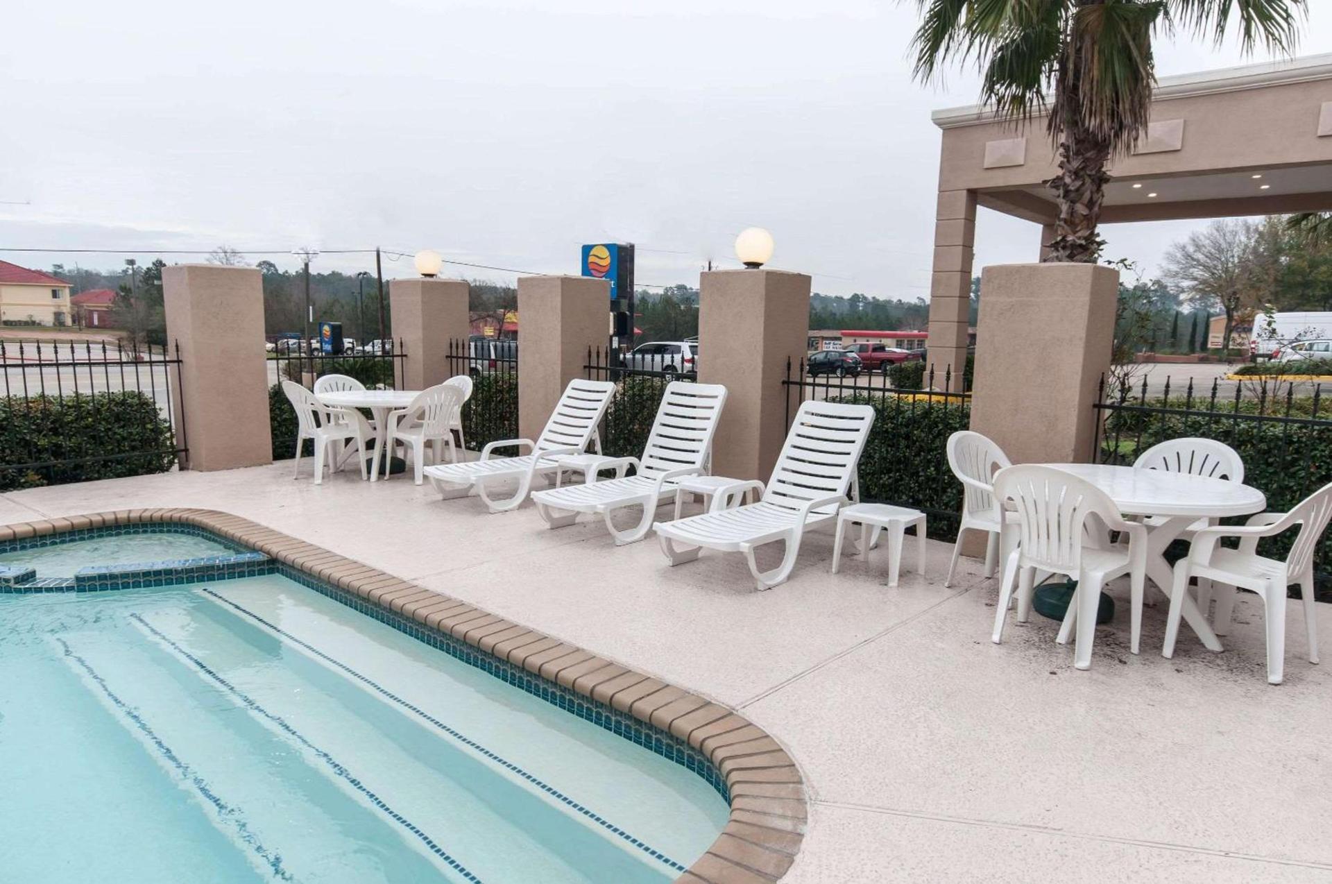Comfort Inn North Conroe photo 28