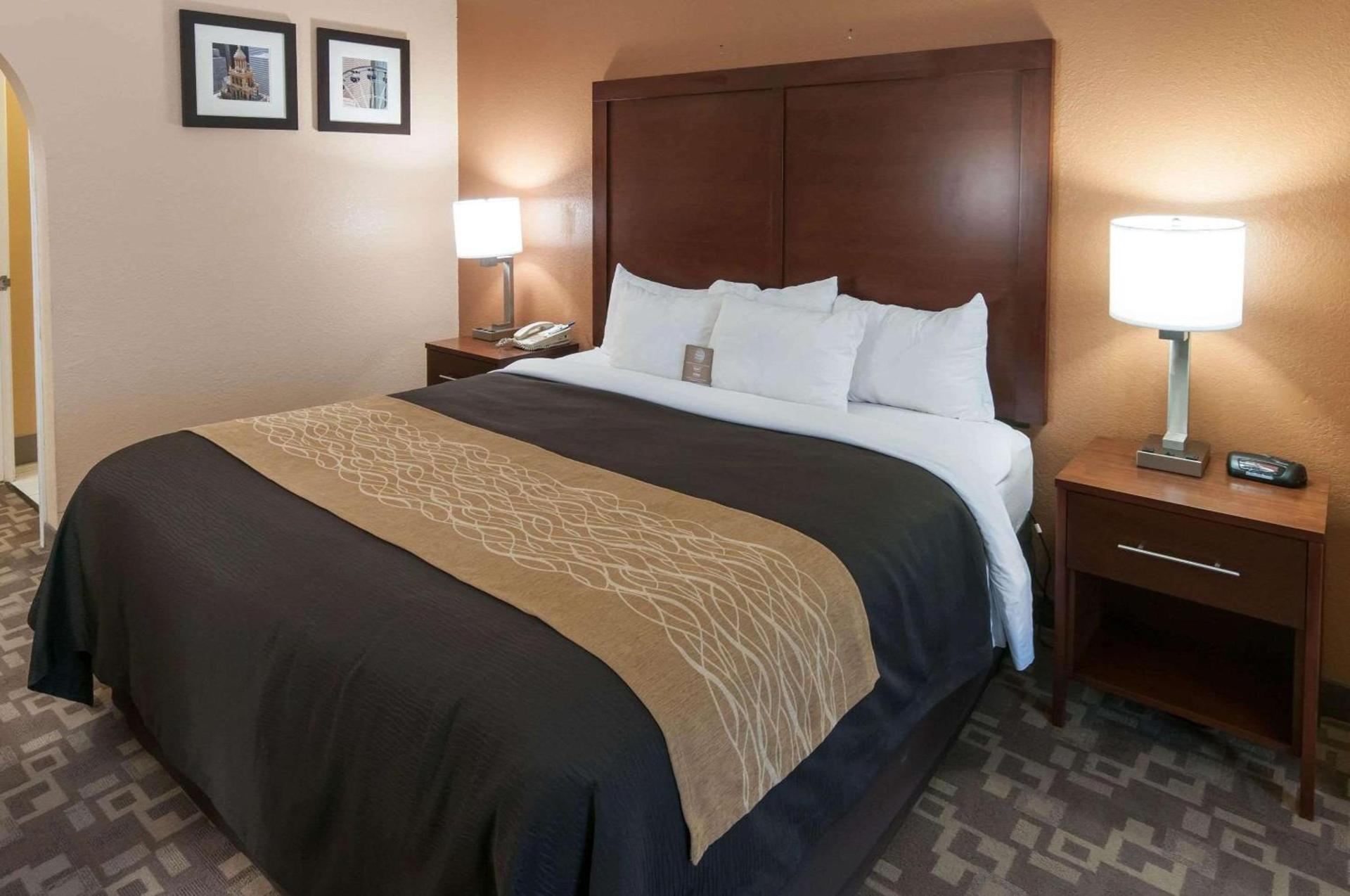 Comfort Inn North Conroe photo 9