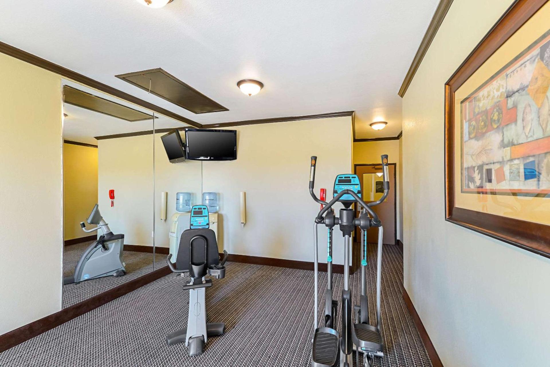 Quality Inn & Suites Lubbock South photo 33