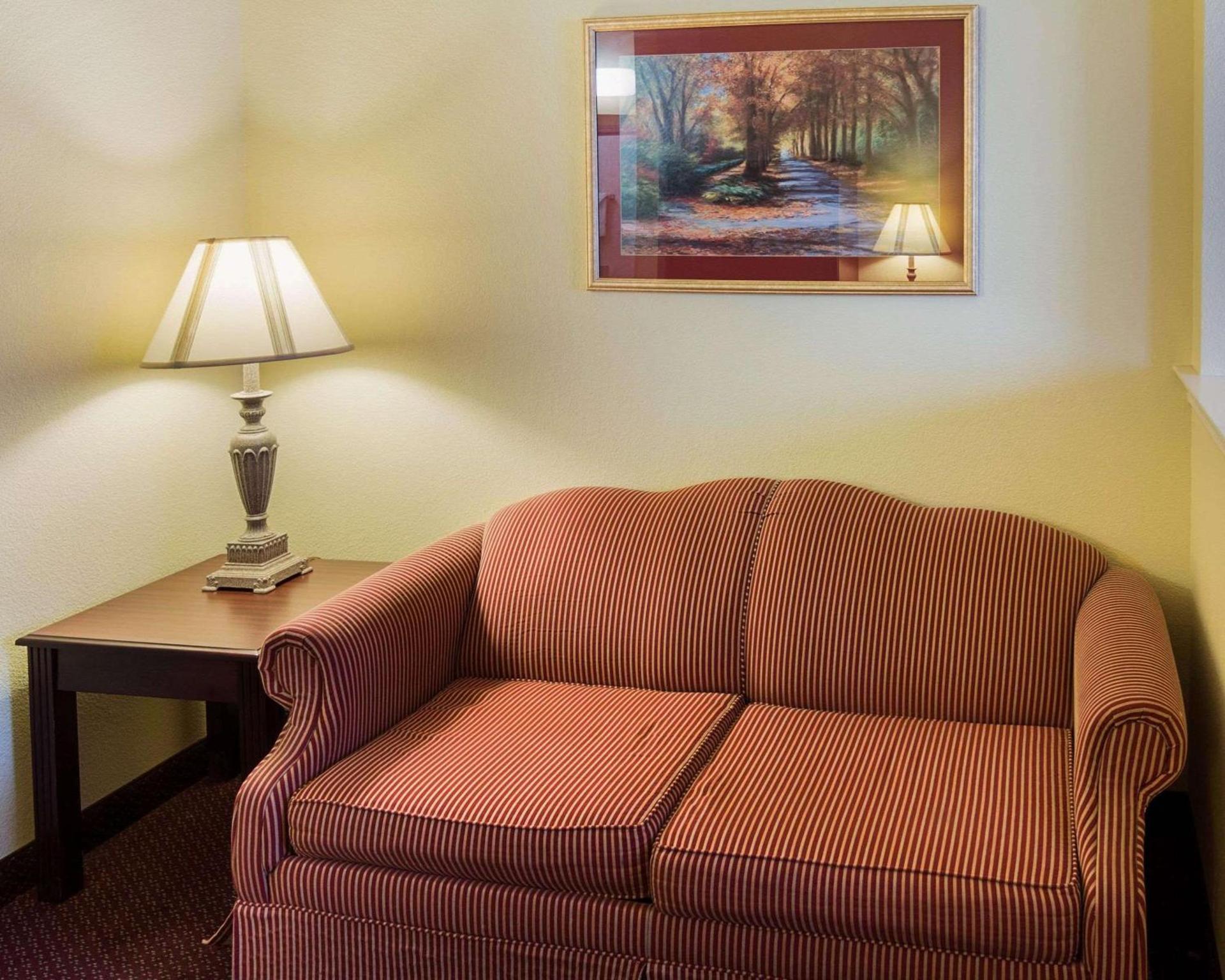 Comfort Suites Texarkana Texas photo 9