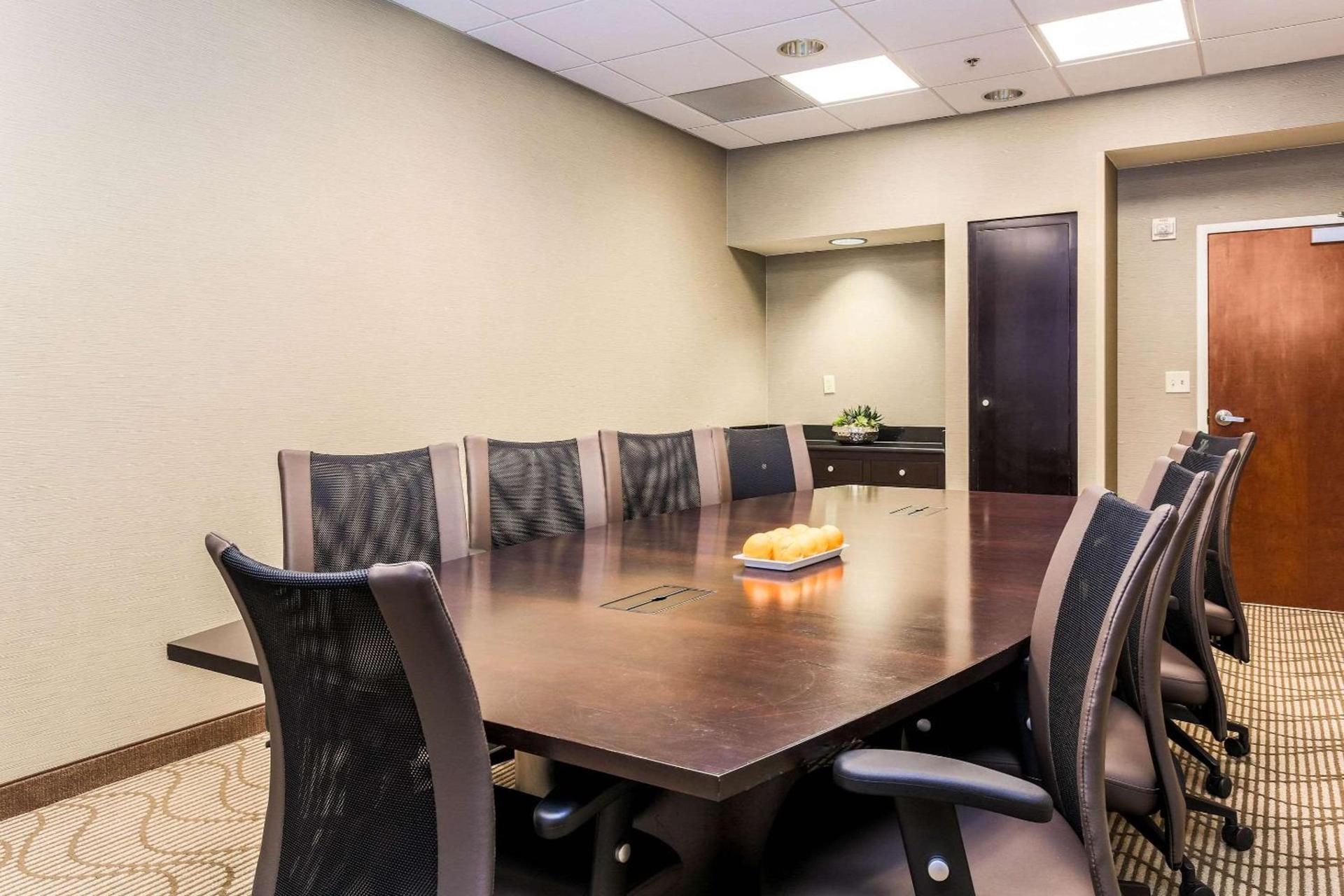 Comfort Suites DFW N-Grapevine photo 17