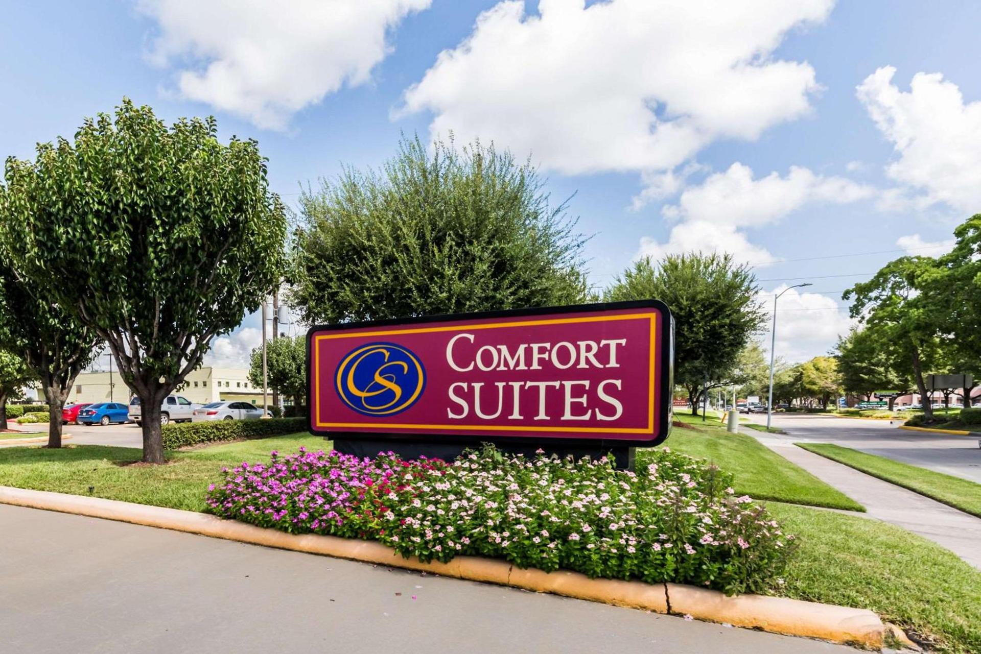 Comfort Suites Westchase Houston Energy Corridor photo 2