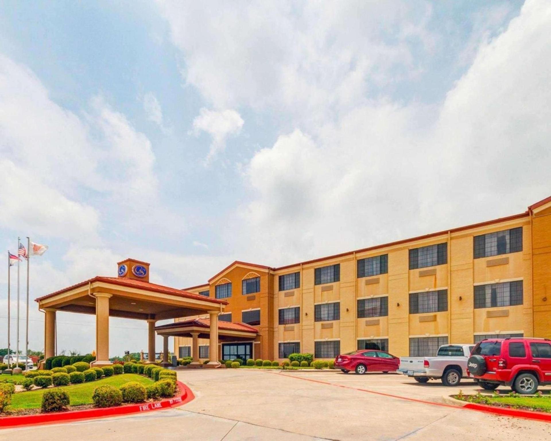 Comfort Suites Lake Ray Hubbard photo 1