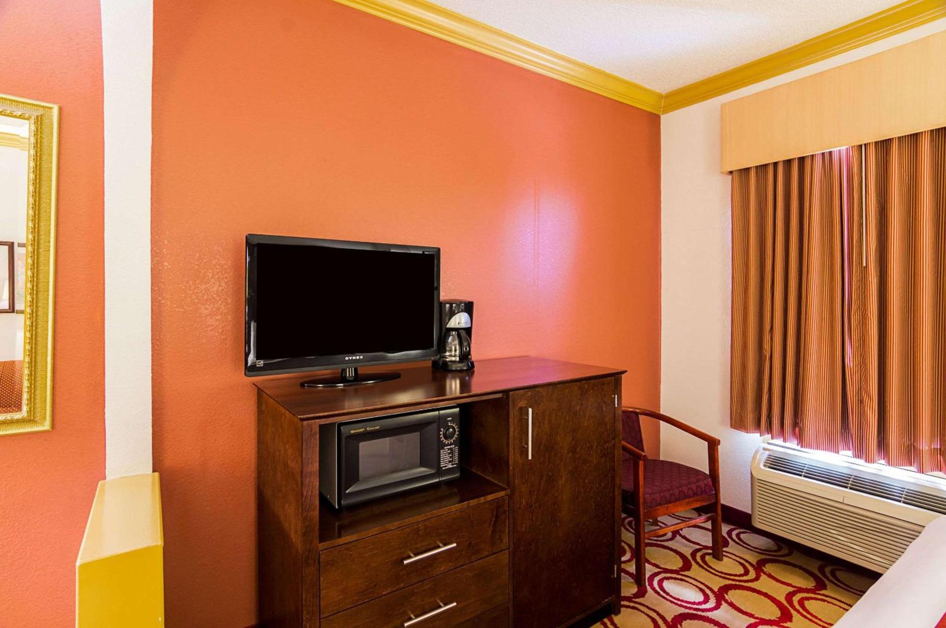 Quality Suites Lubbock Southwest photo 21