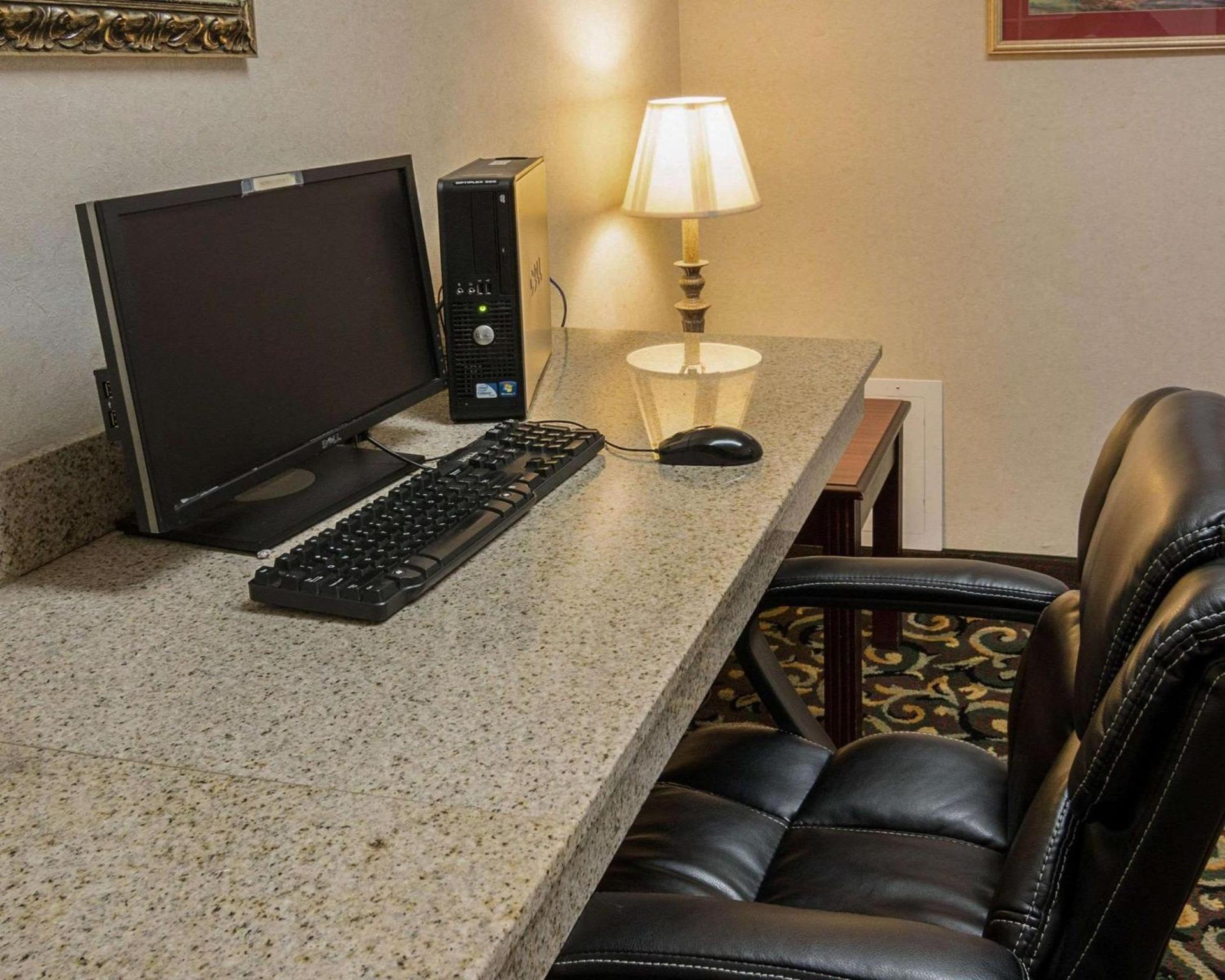 Comfort Suites Texarkana Texas photo 30