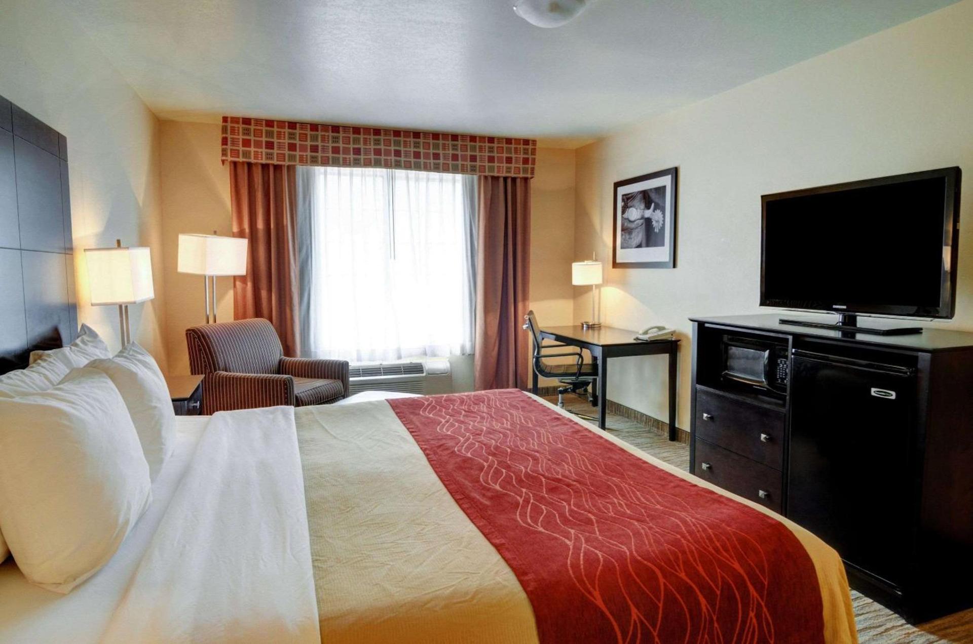 Comfort Inn & Suites Amarillo West Near Medical Center photo 12