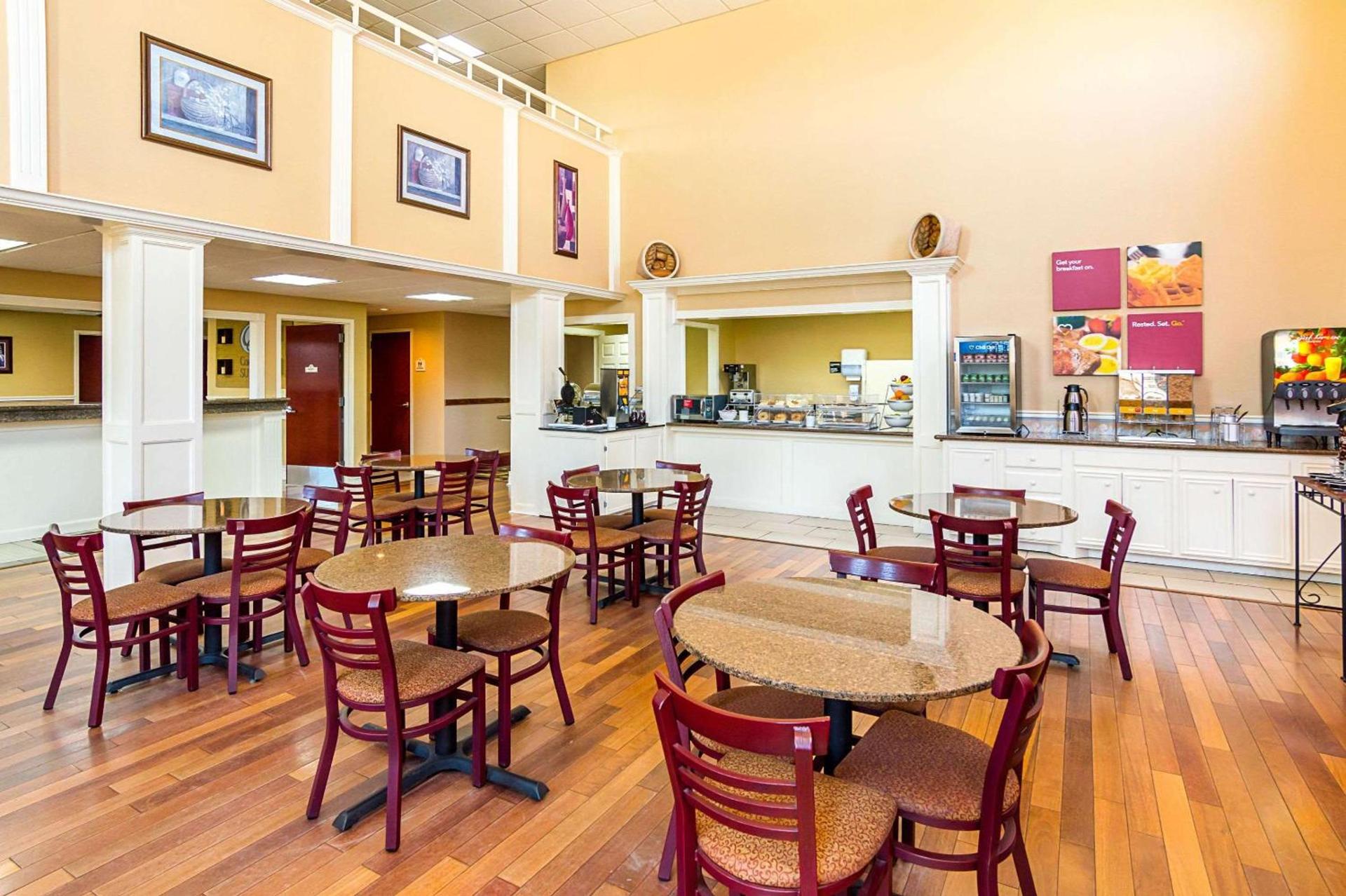 Quality Suites Lubbock Southwest photo 40