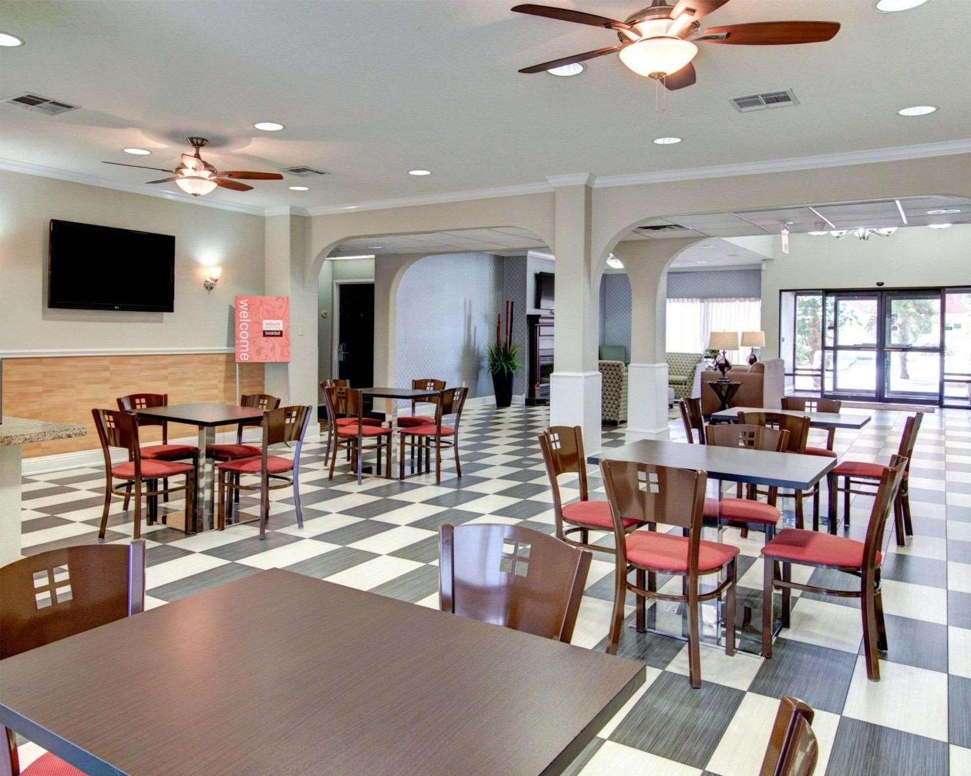 Comfort Inn Corsicana East photo 25