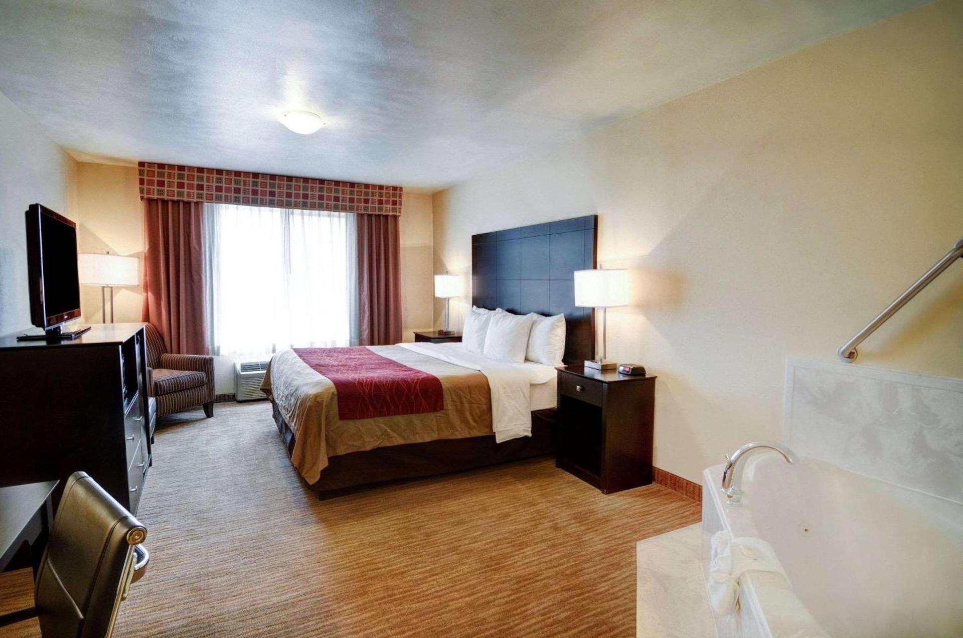 Comfort Inn & Suites Amarillo West Near Medical Center photo 2