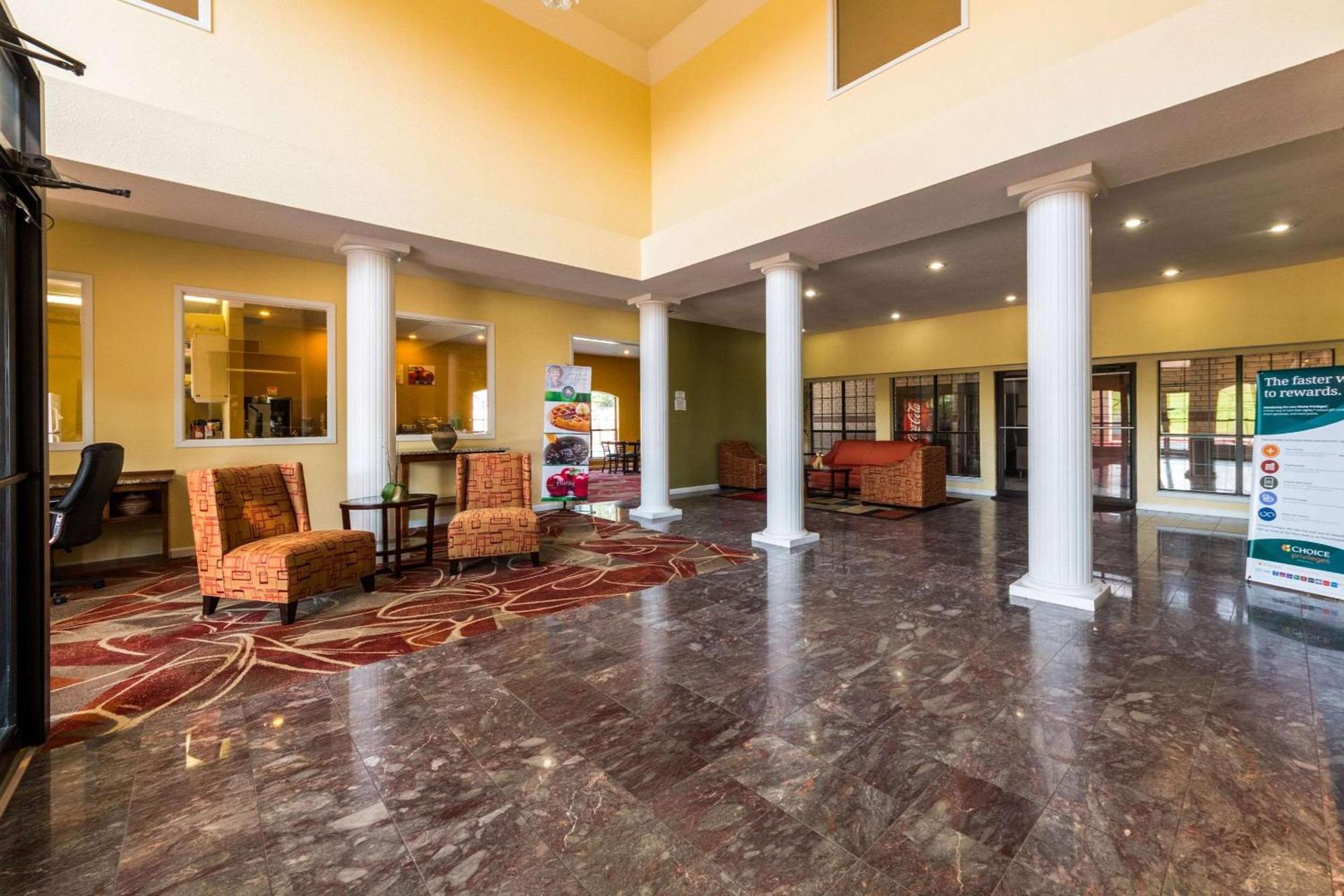 Quality Inn University near Downtown photo 7