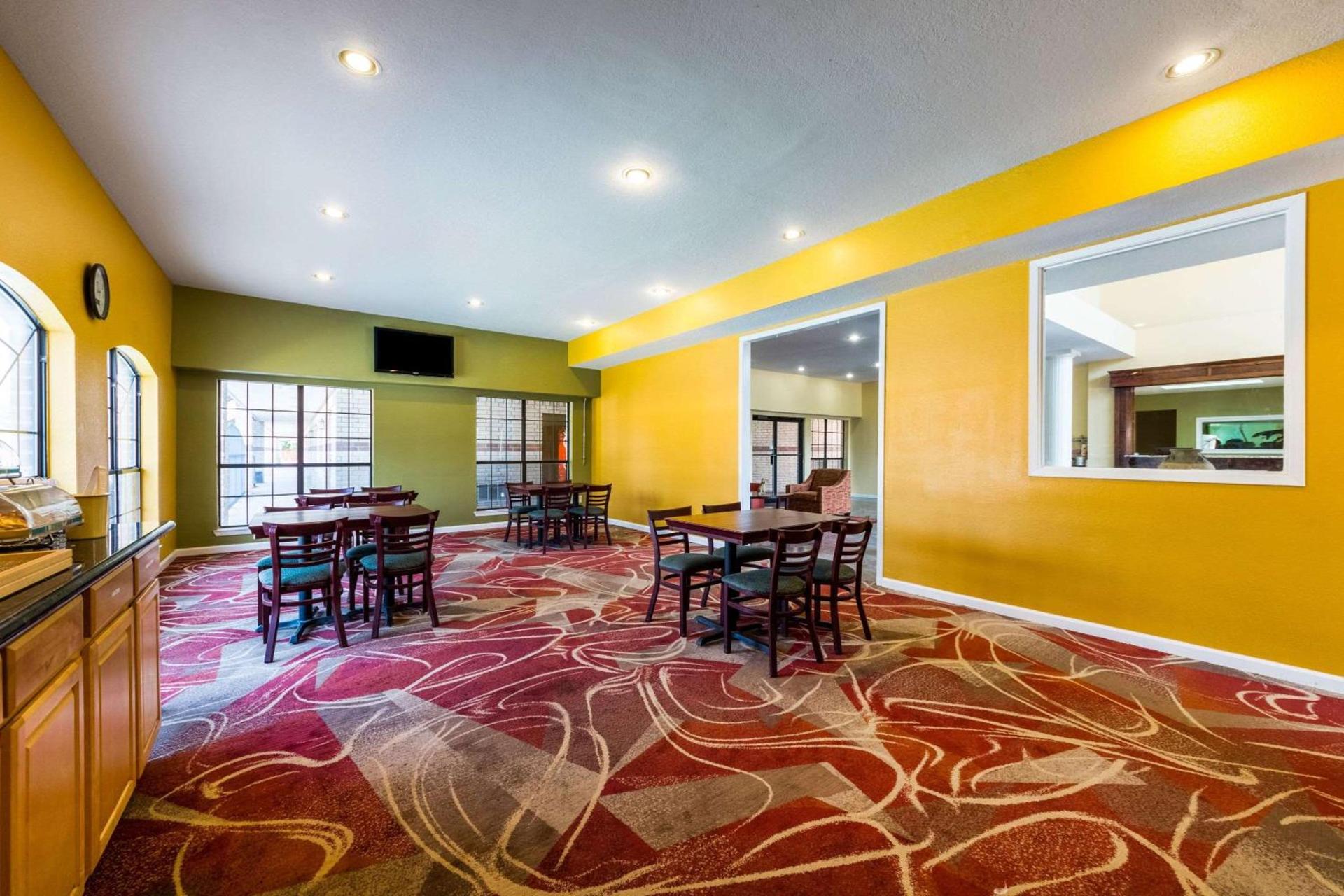 Quality Inn University near Downtown photo 27