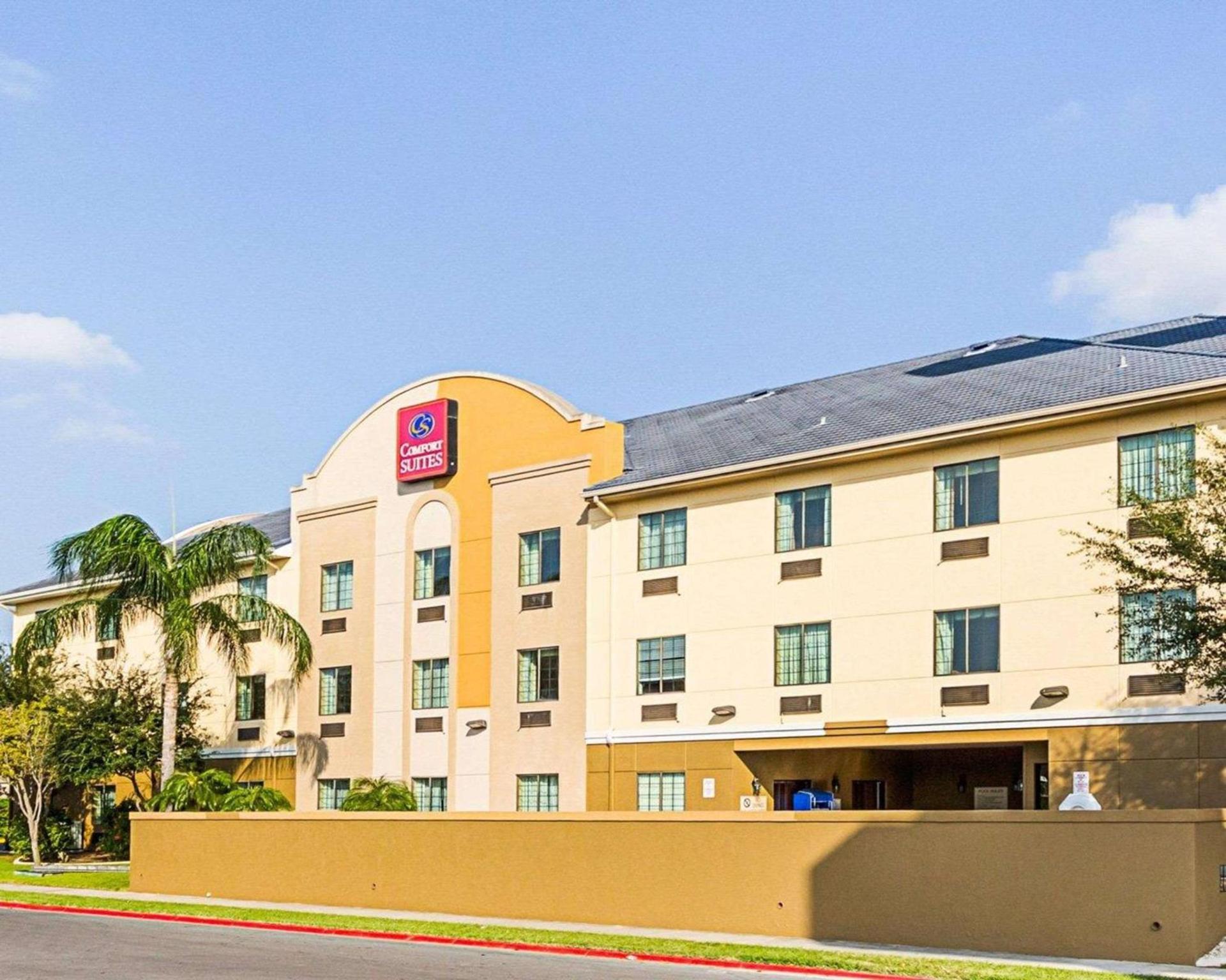 Comfort Suites McAllen Airport and La Plaza Mall photo 3