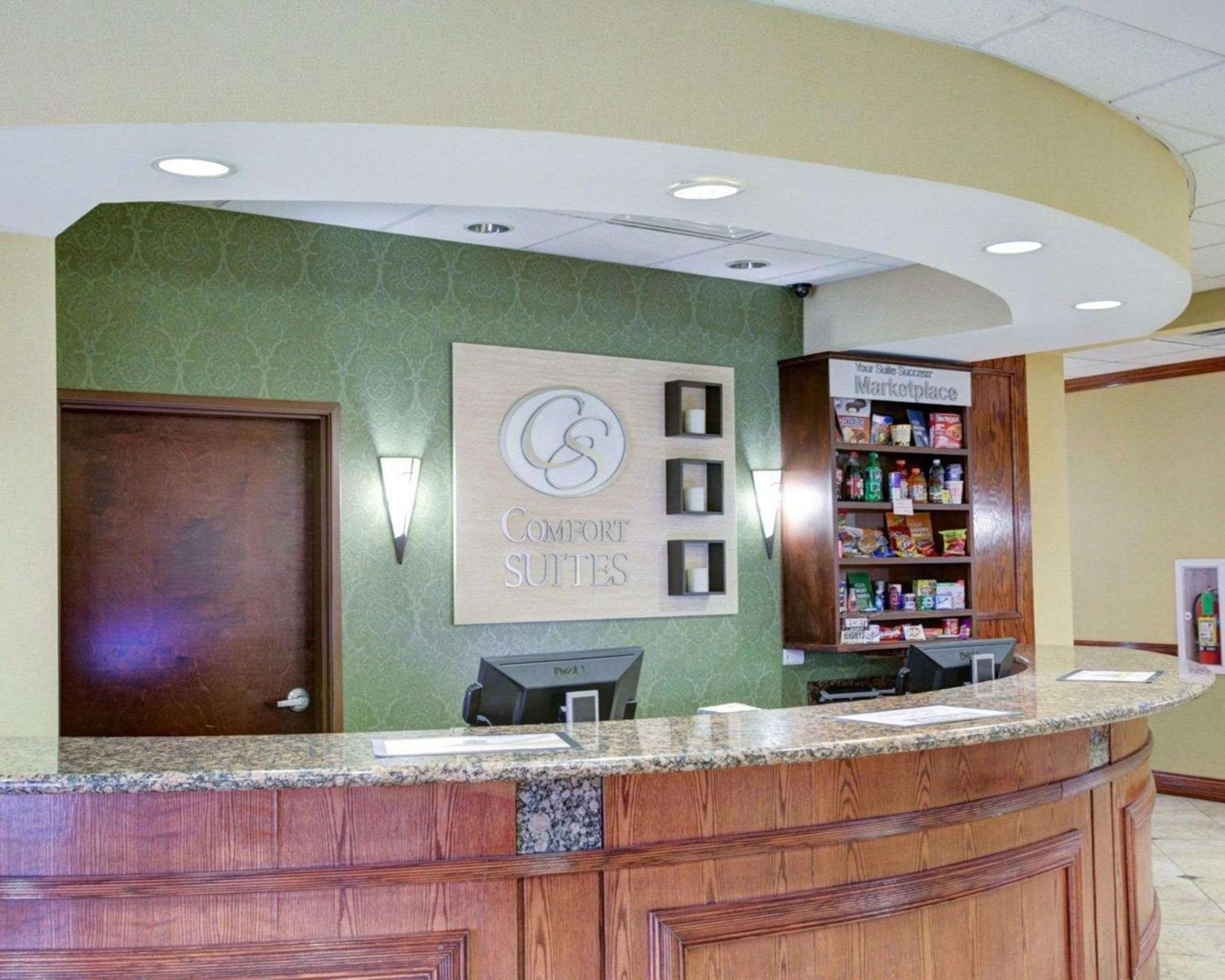 Comfort Suites University Drive photo 36