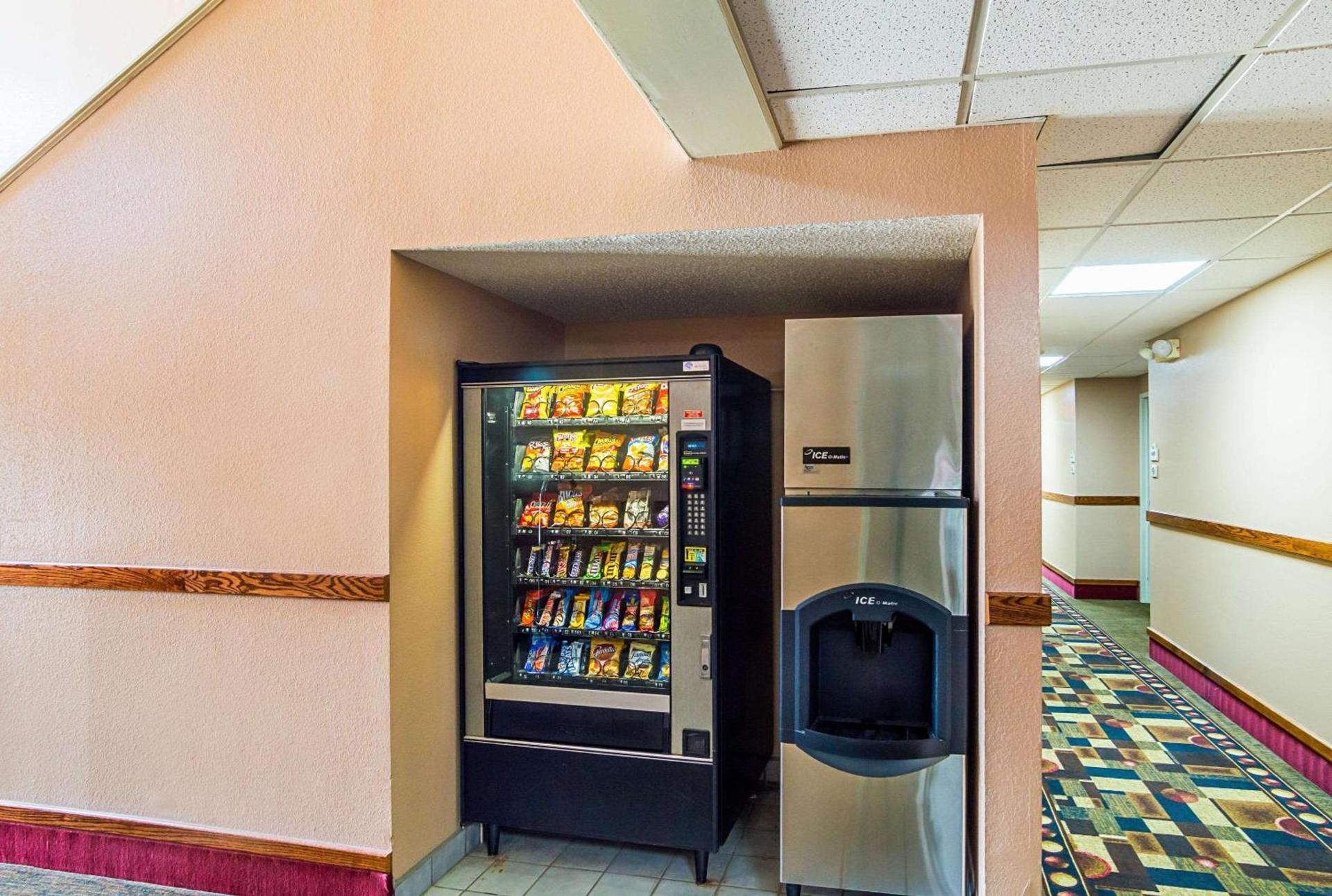 Quality Suites Lubbock Southwest photo 44