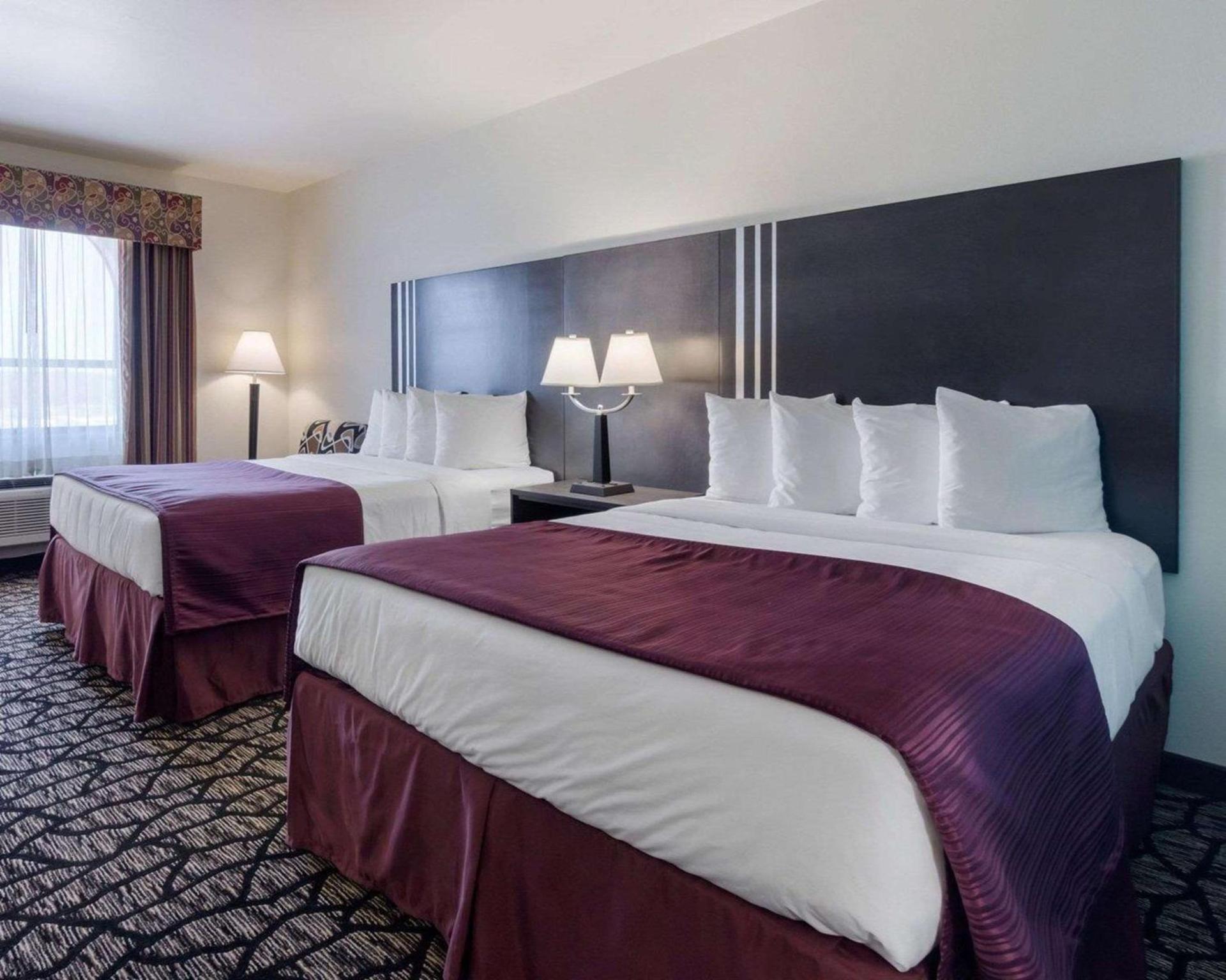 Quality Inn Buffalo photo 10