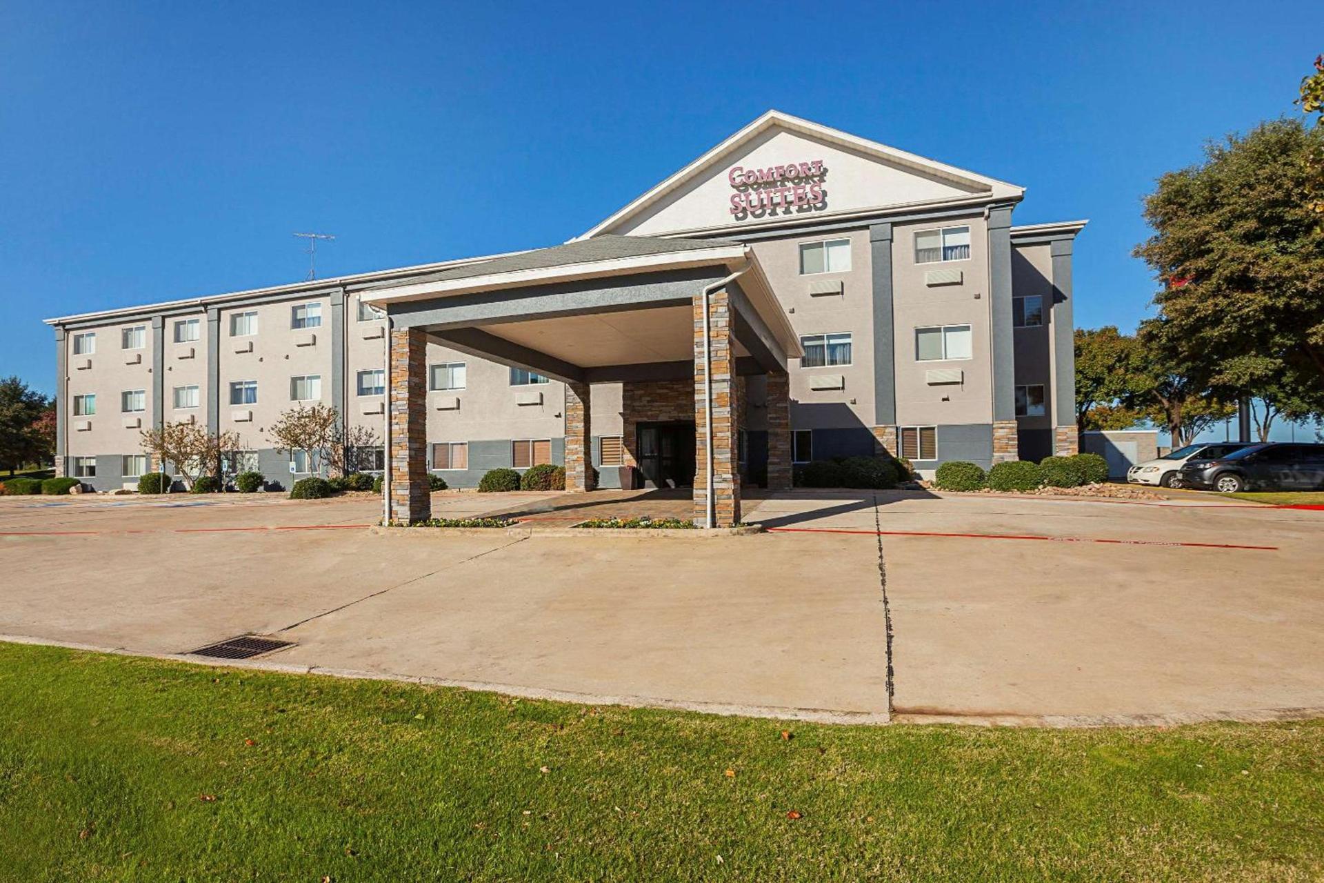 Comfort Suites Lewisville - Dallas photo 2