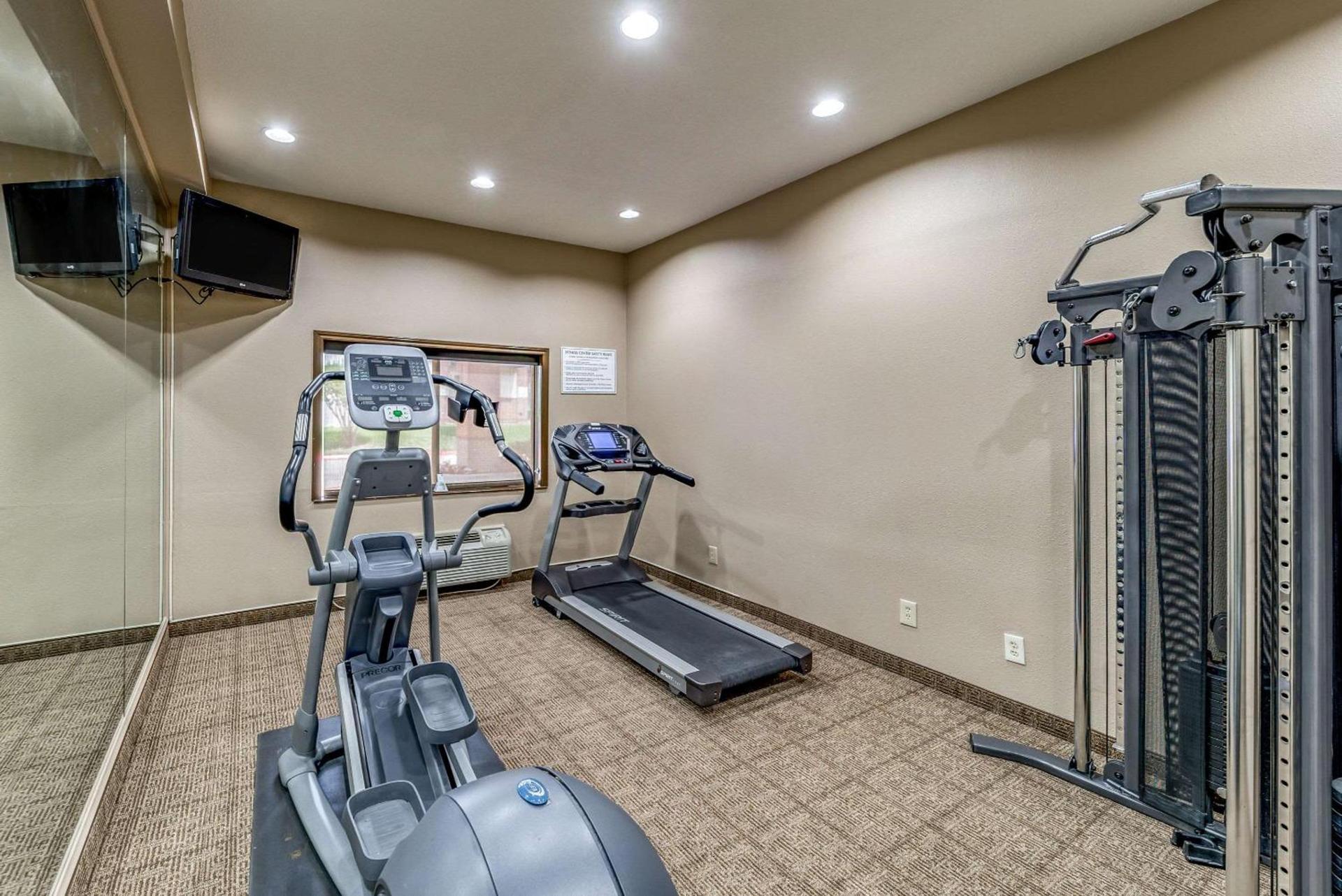Quality Inn West Plano - Dallas photo 32