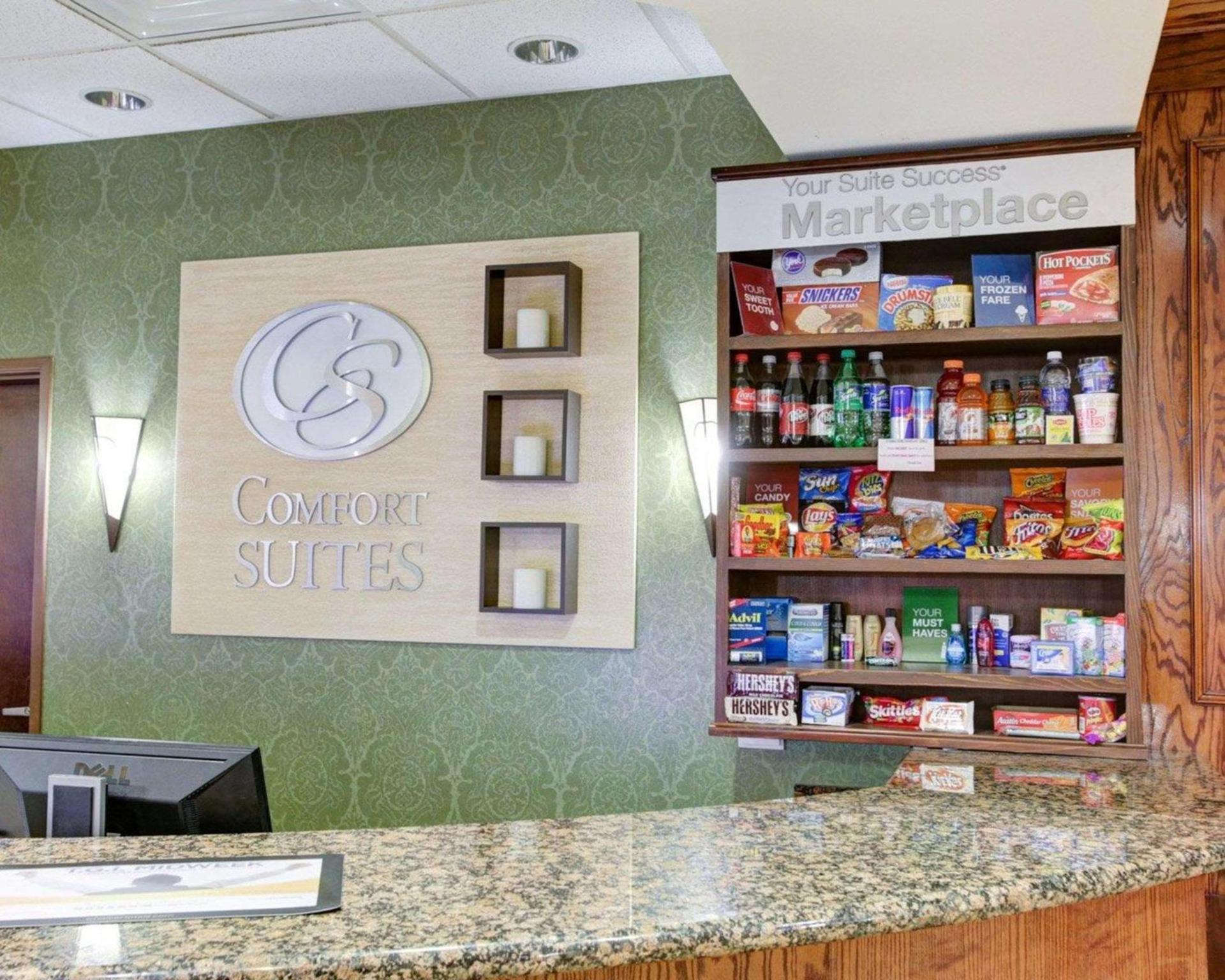Comfort Suites University Drive photo 19