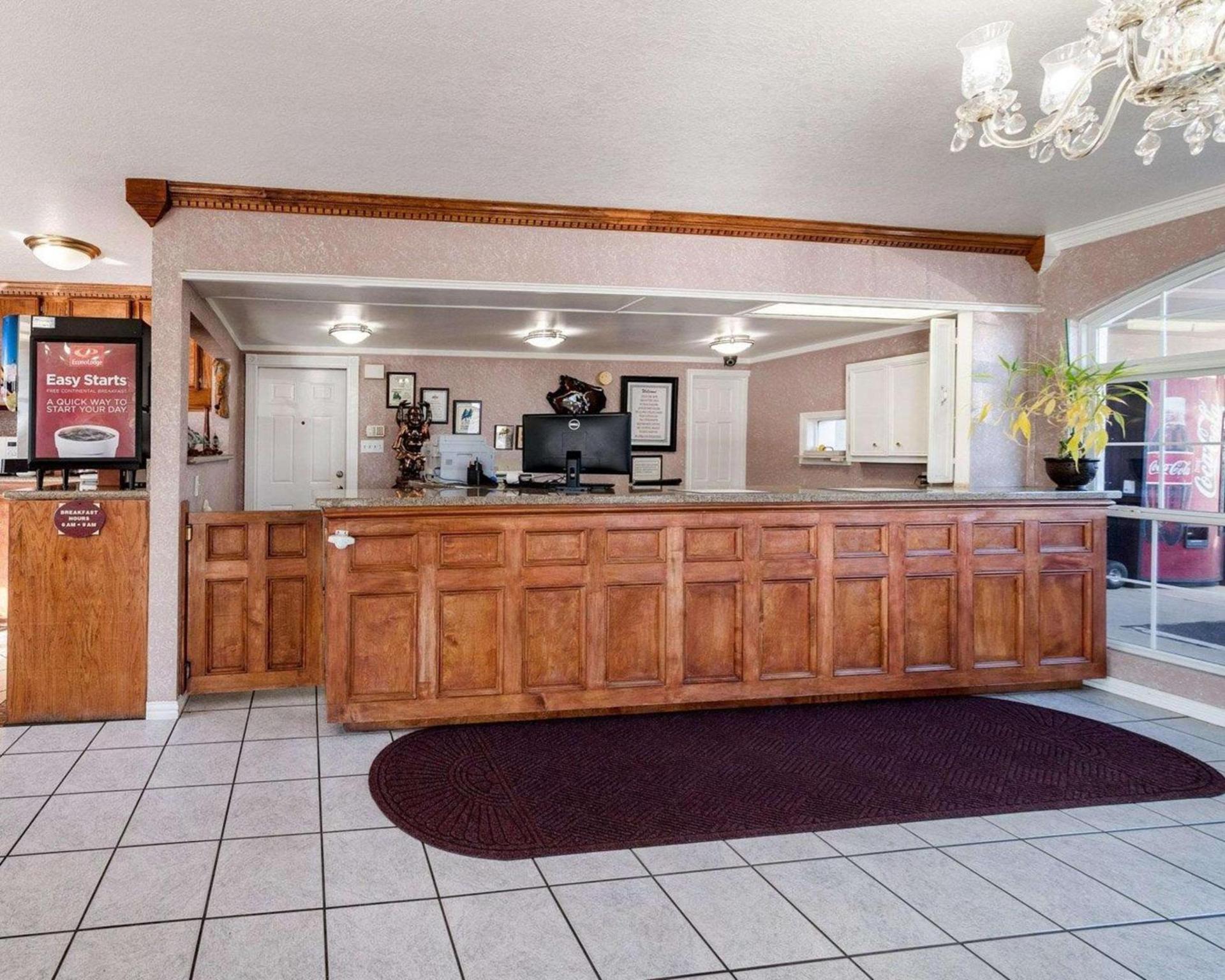 Econo Lodge Jasper photo 5