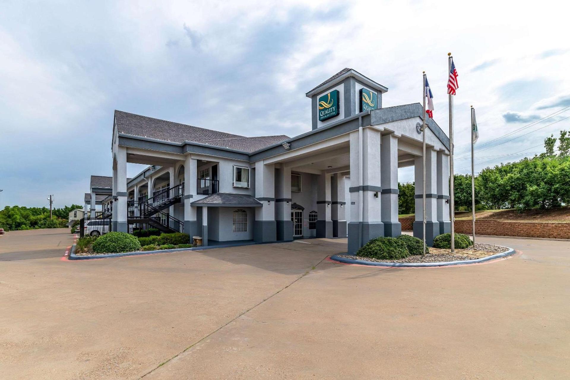 Quality Inn & Suites Canton — hotel in Canton