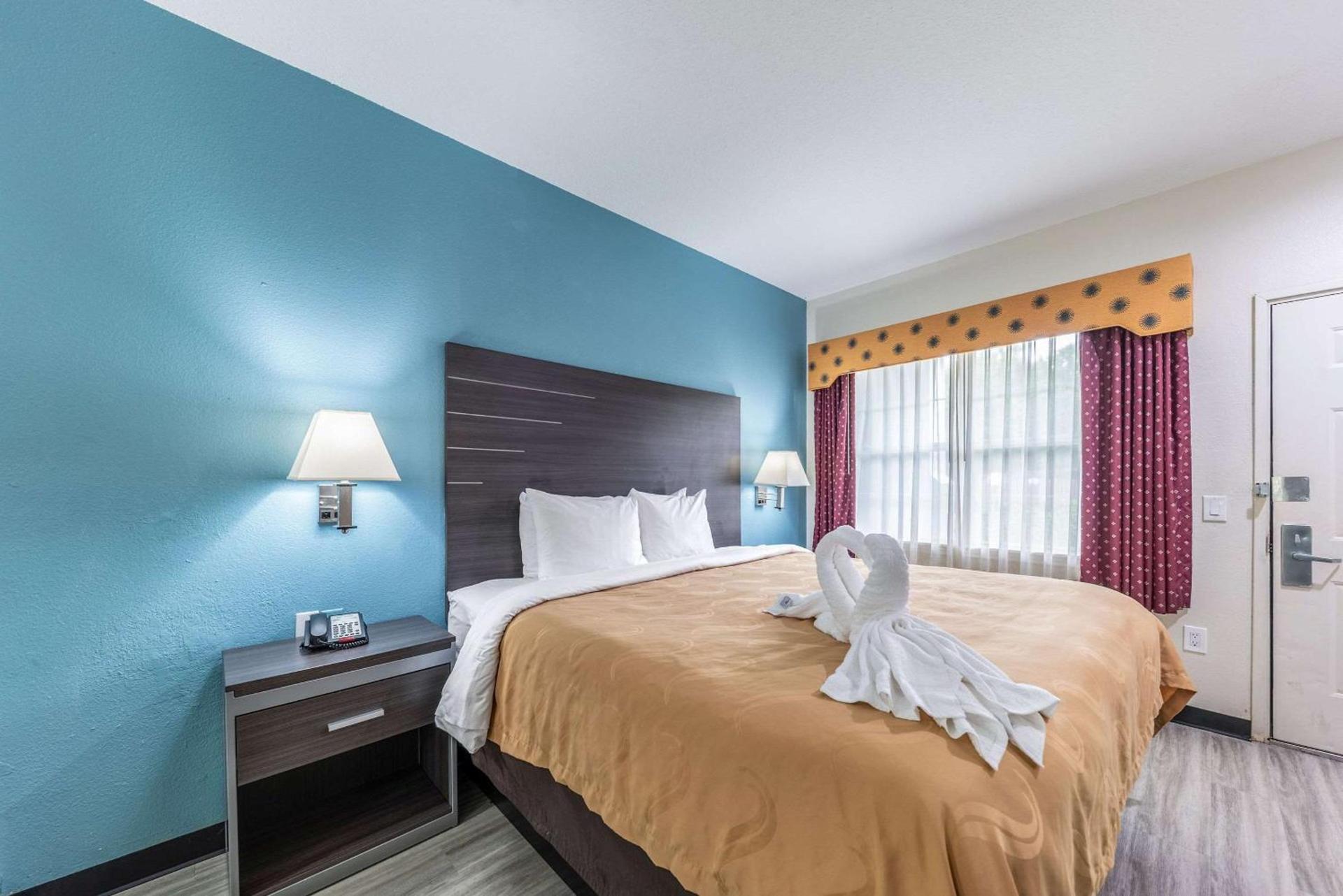 Quality Inn & Suites Canton photo 21