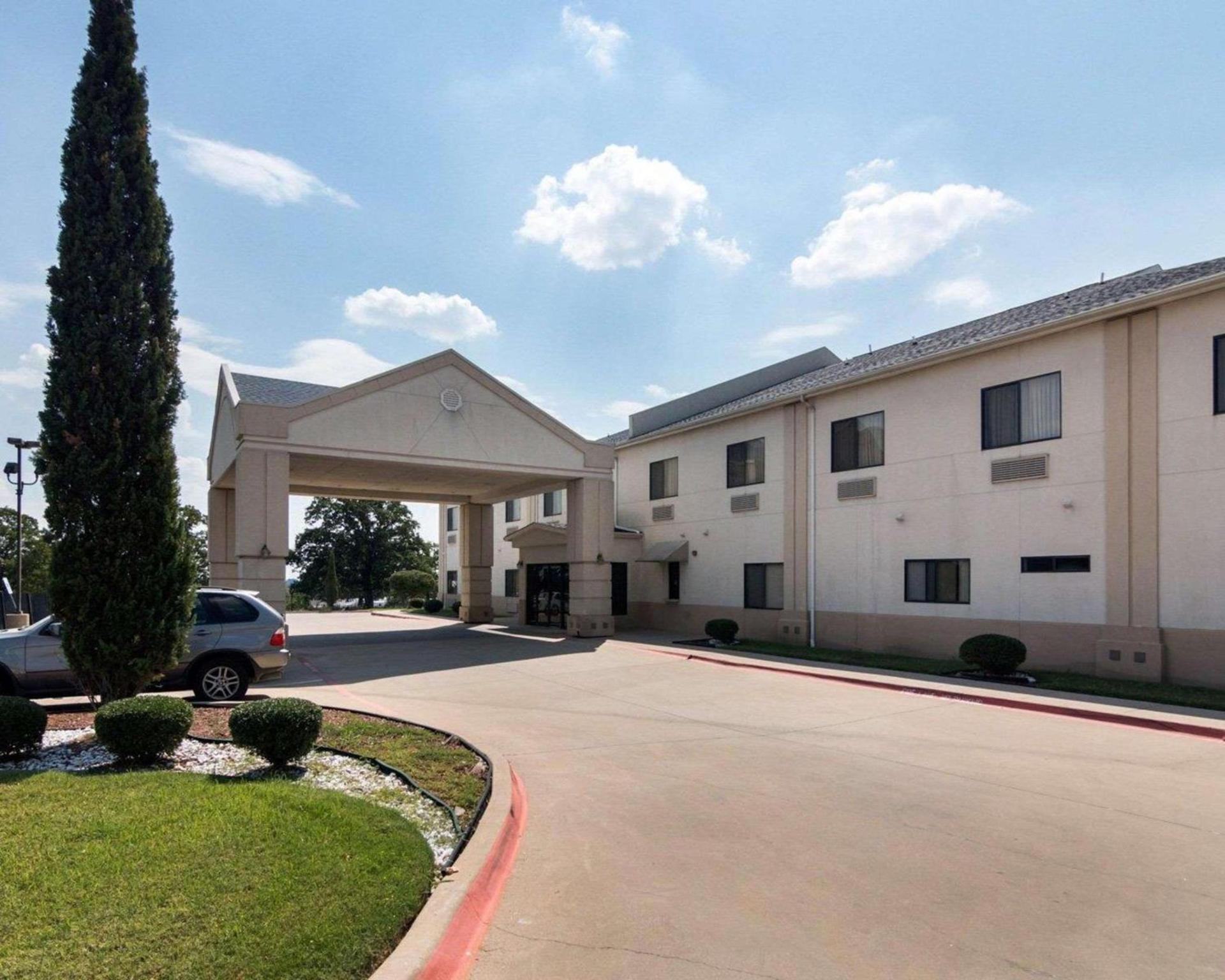 Econo Lodge Weatherford photo 2