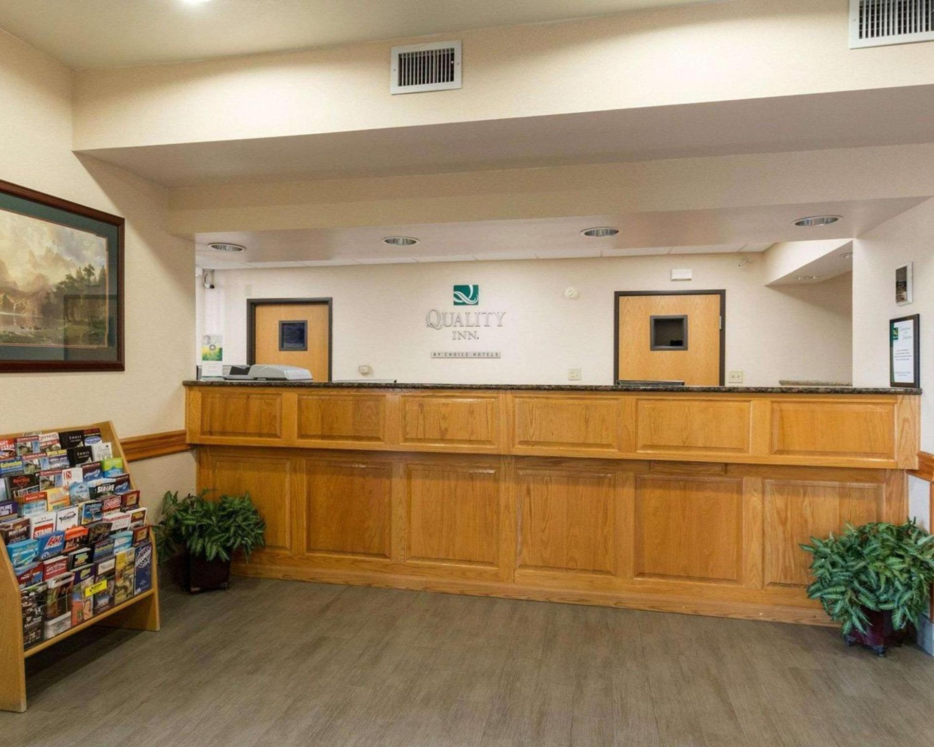Quality Inn Buffalo photo 7