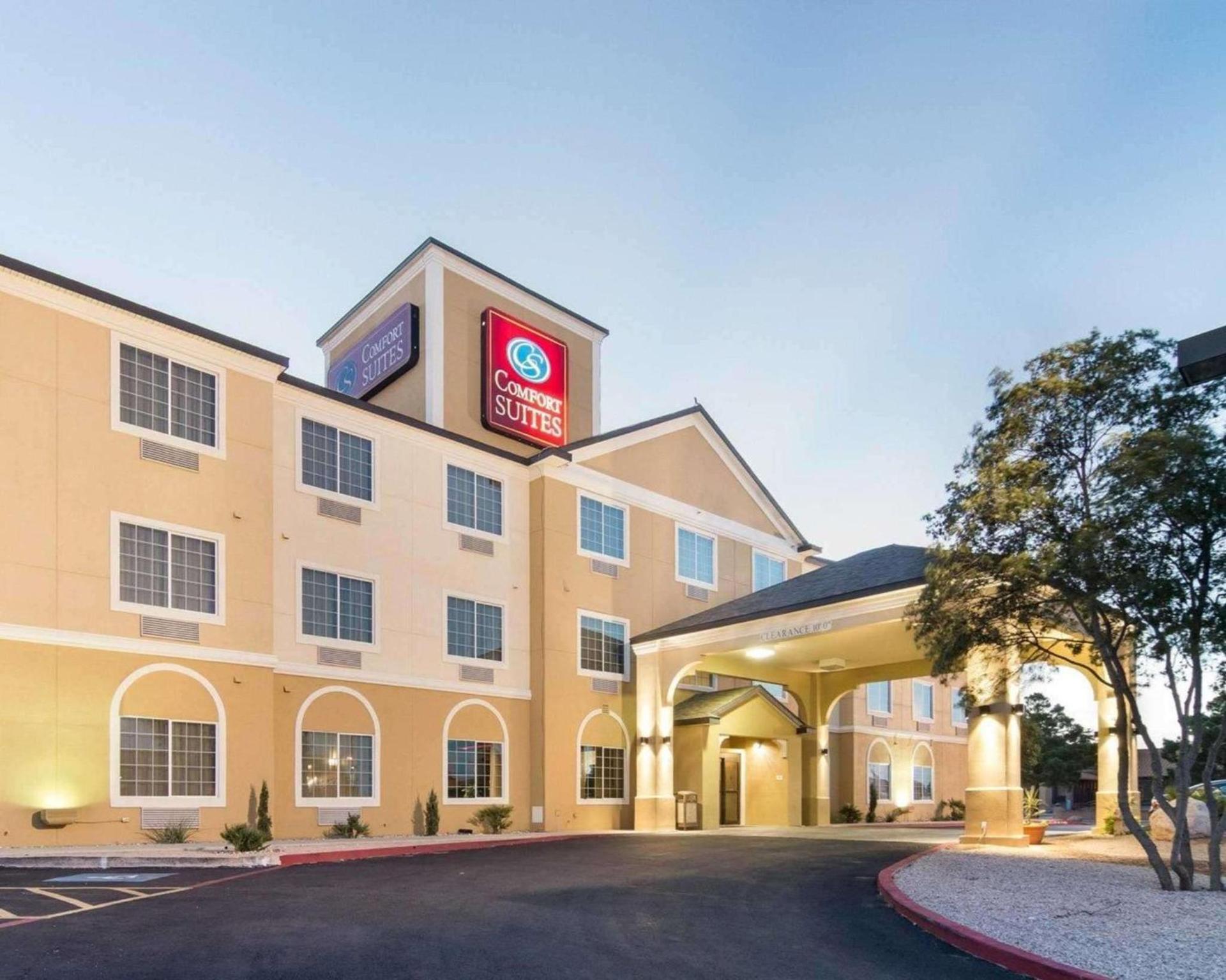 Comfort Suites Odessa near University — hotel in Odessa