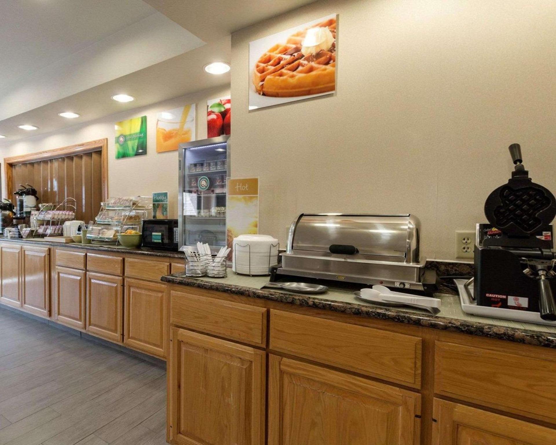 Quality Inn Buffalo photo 23