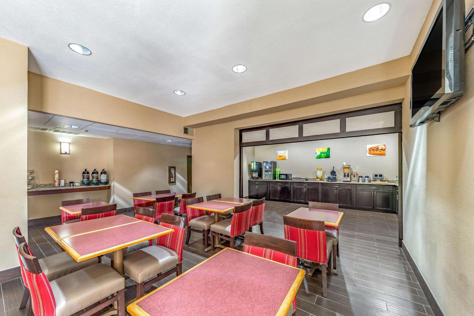 Quality Inn West Plano - Dallas photo 35
