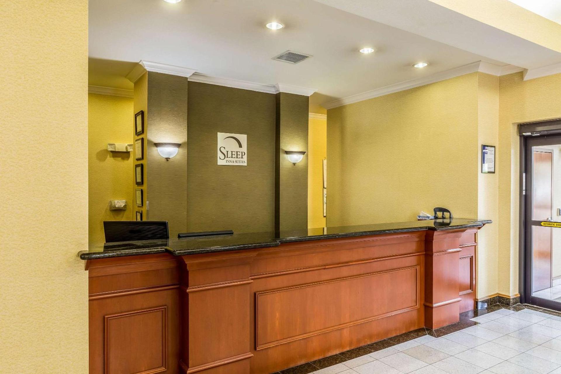 Sleep Inn & Suites Stafford - Sugarland photo 4
