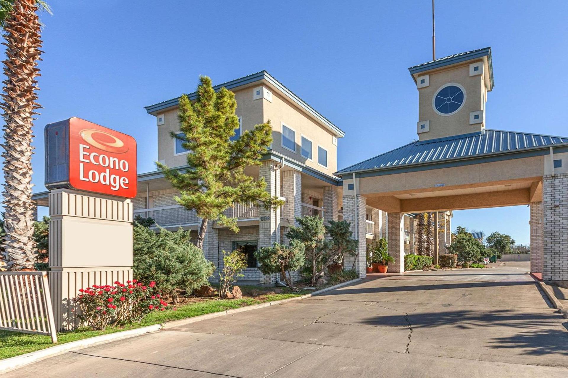 Econo Lodge San Antonio South photo 1