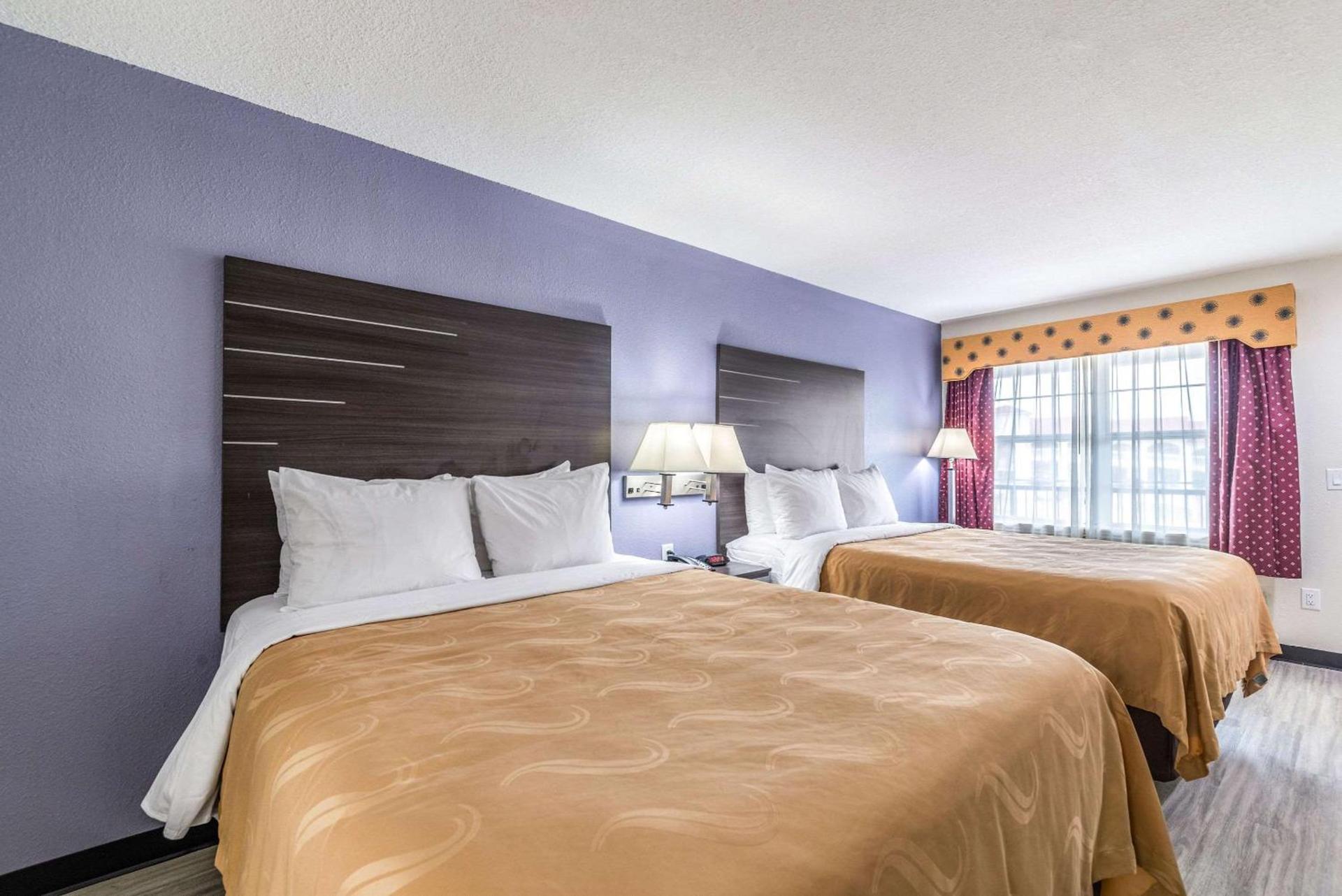 Quality Inn & Suites Canton photo 33