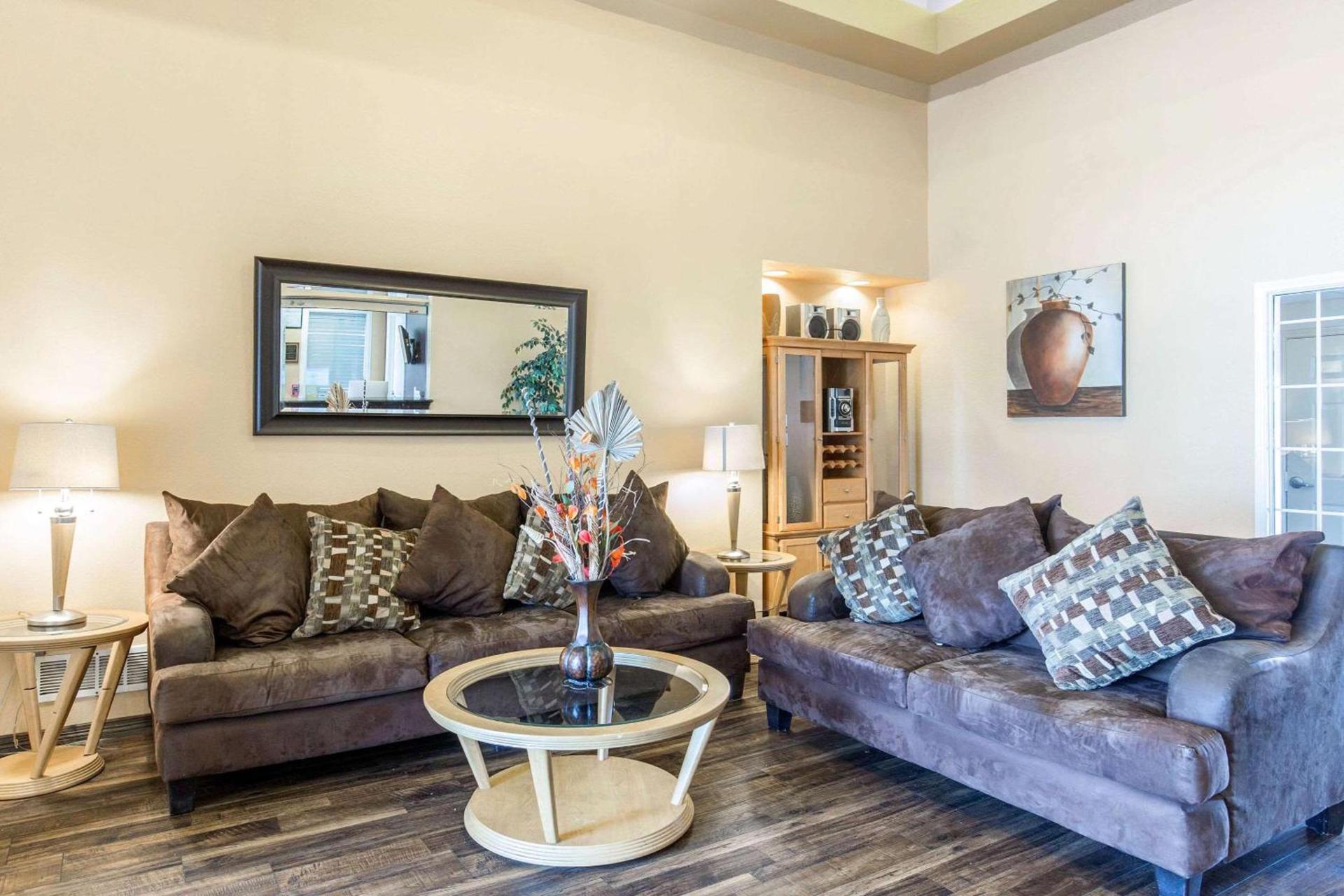 Hawthorn Extended Stay by Wyndham Lewisville photo 3