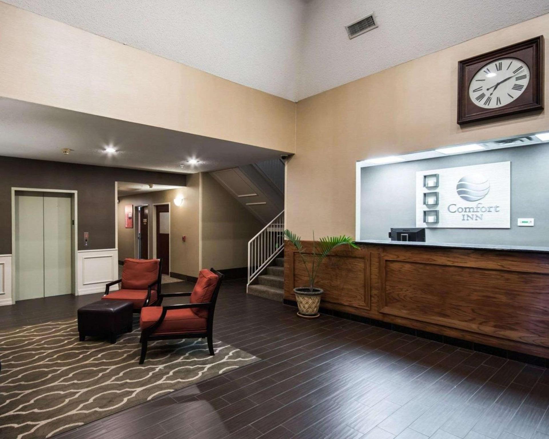 Comfort Inn & Suites Red Oak - Dallas Area photo 14