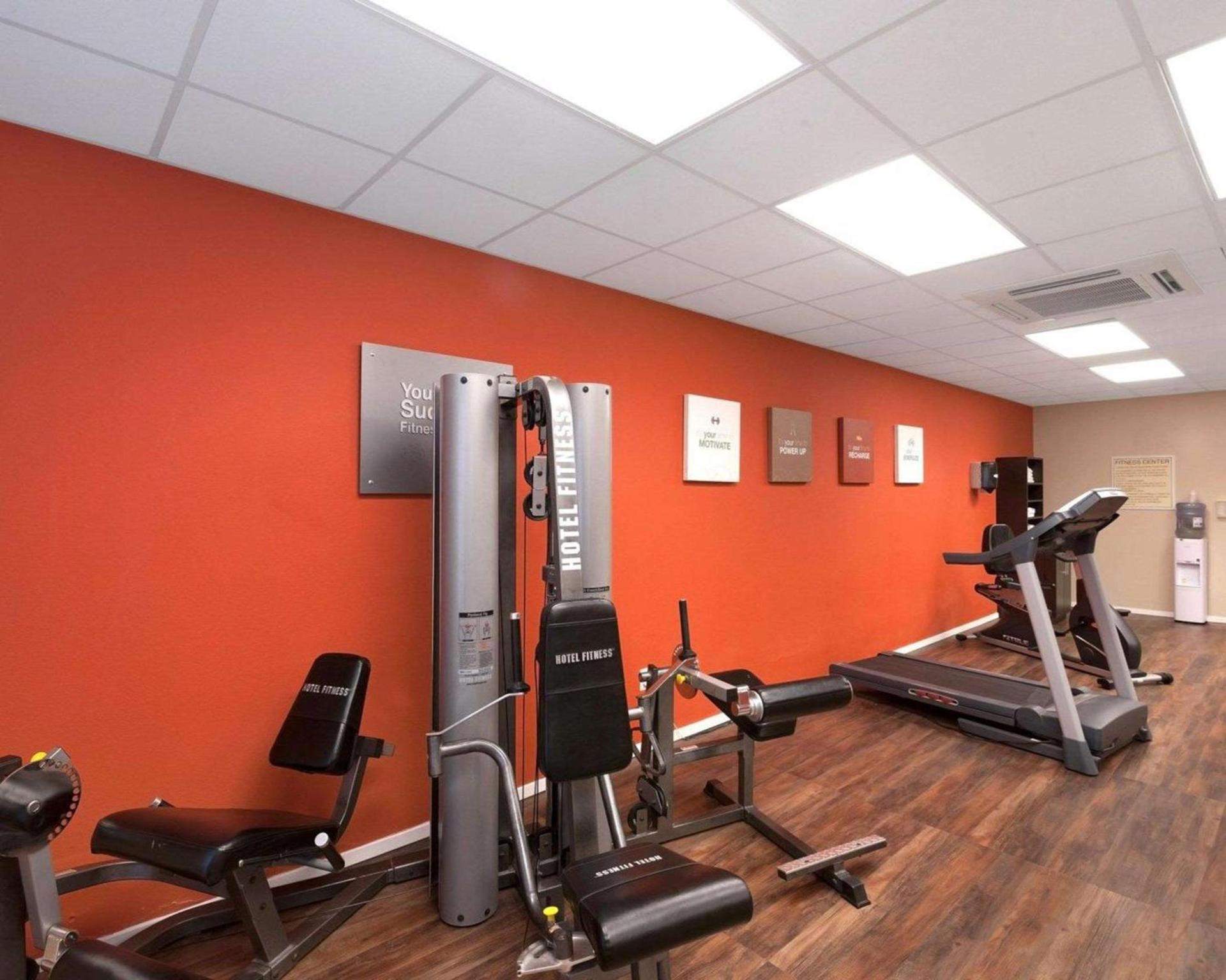 Comfort Suites University photo 45