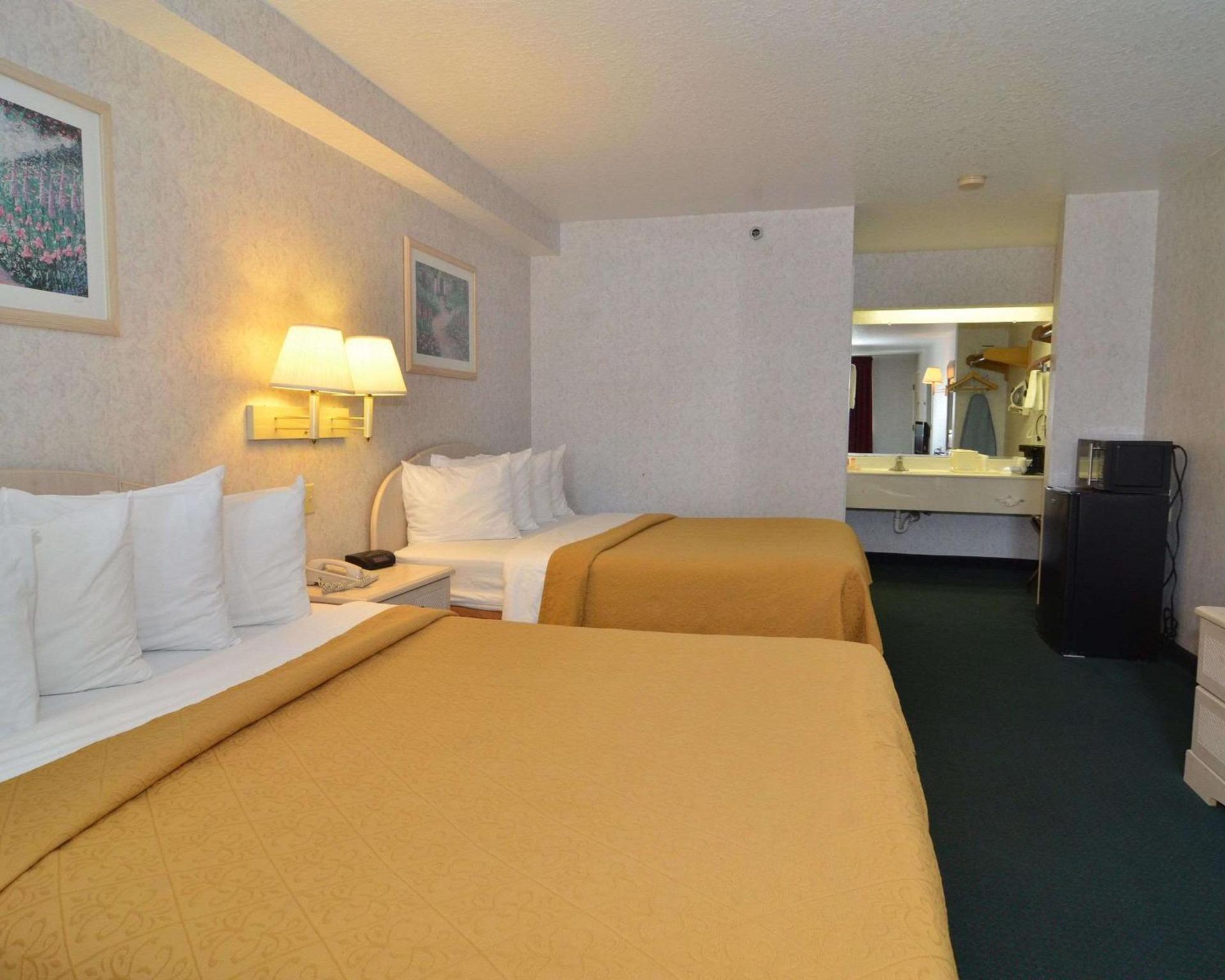 Econo Lodge San Antonio South photo 20