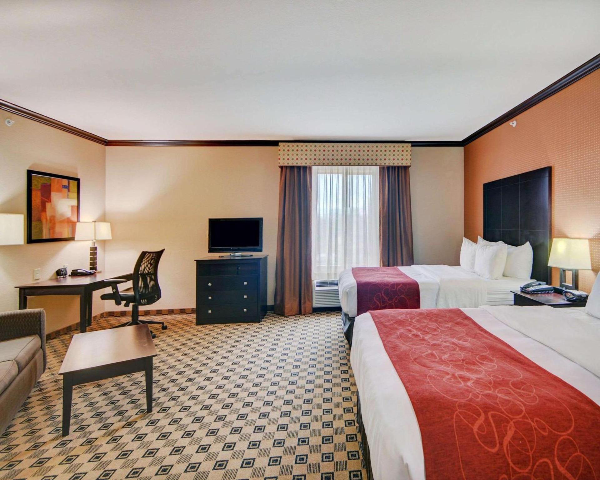 Comfort Suites Kilgore photo 14